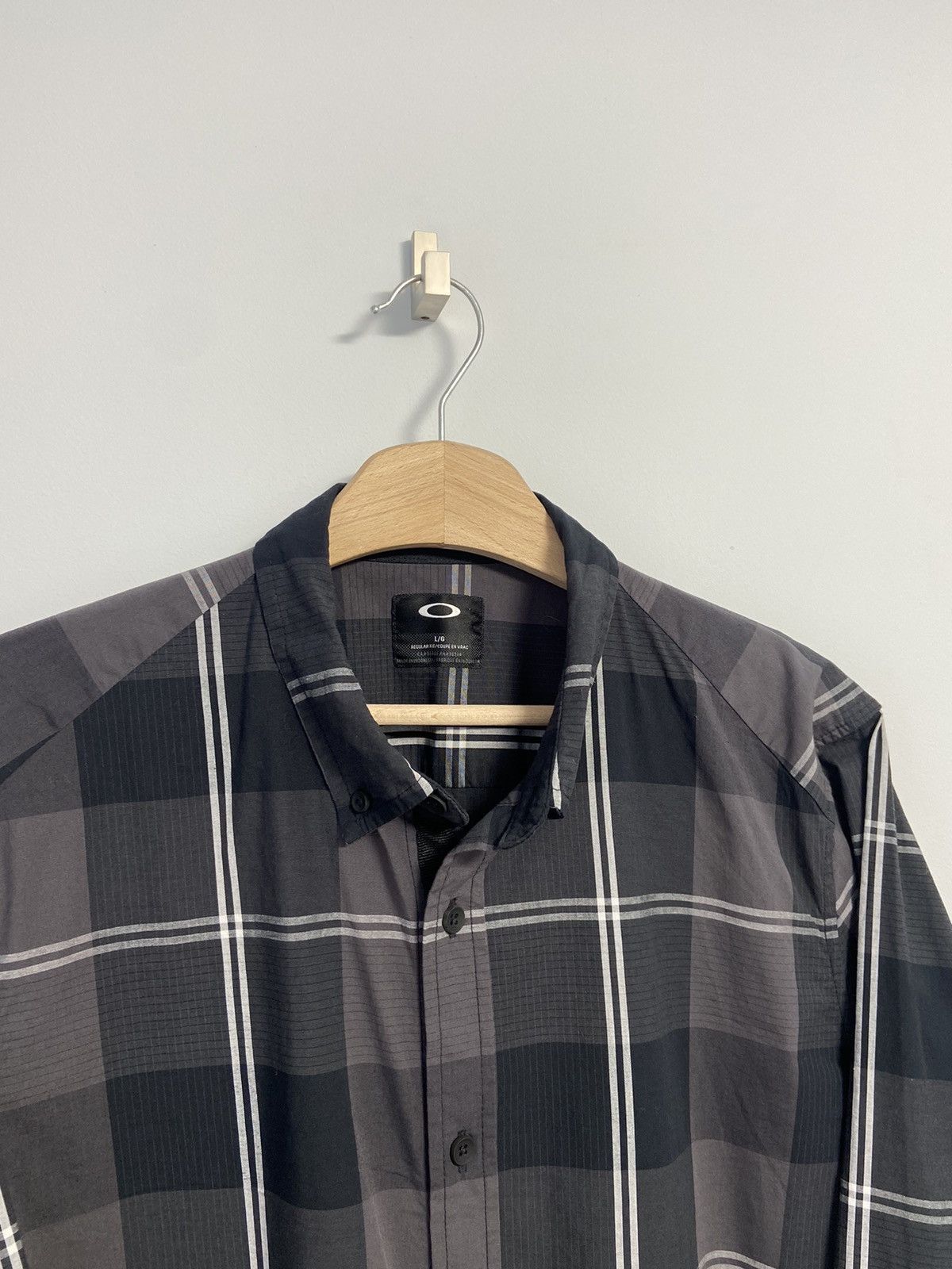 Vintage Oakley Vintage Button Up Shirt Size US L / EU 52-54 / 3 - 2 Thumbnail