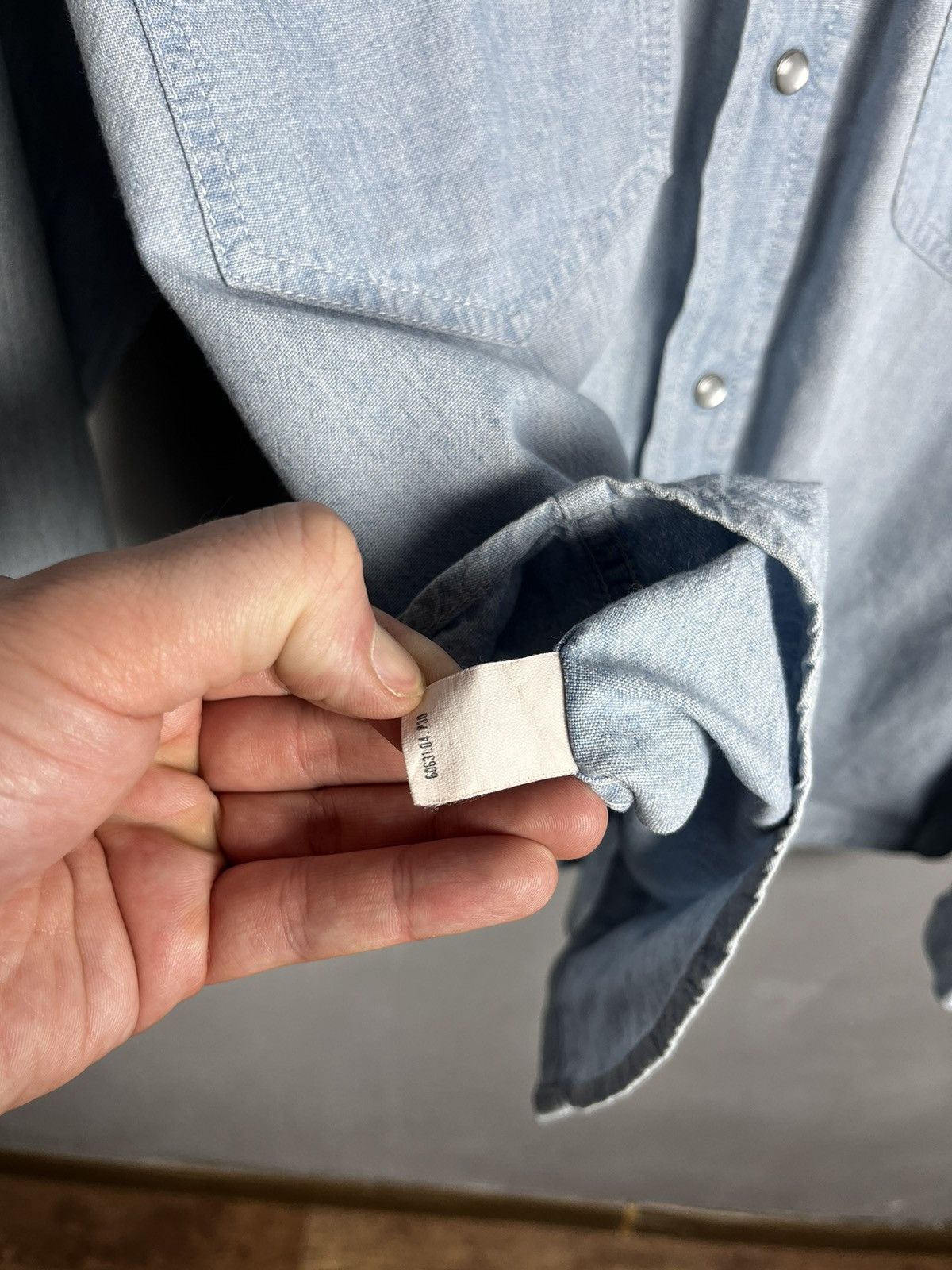 Levi's × Levi's Vintage Clothing × Vintage Levi’s denim shirt vintage 90s Size US M / EU 48-50 / 2 - 11 Thumbnail