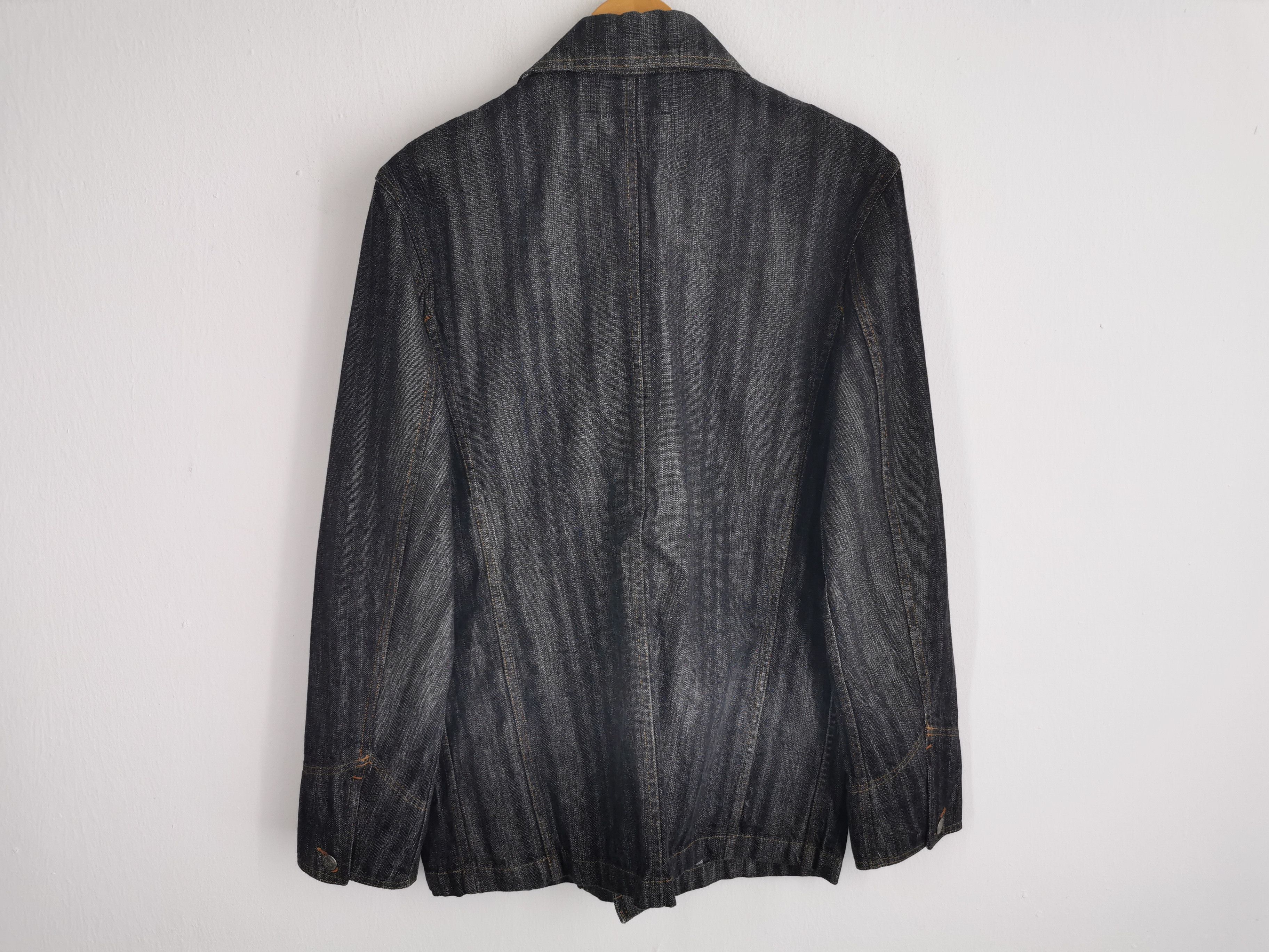 Burberry Vintage Burberry Blue Label Denim Jeans Jacket Size M Size US M / EU 48-50 / 2 - 2 Thumbnail