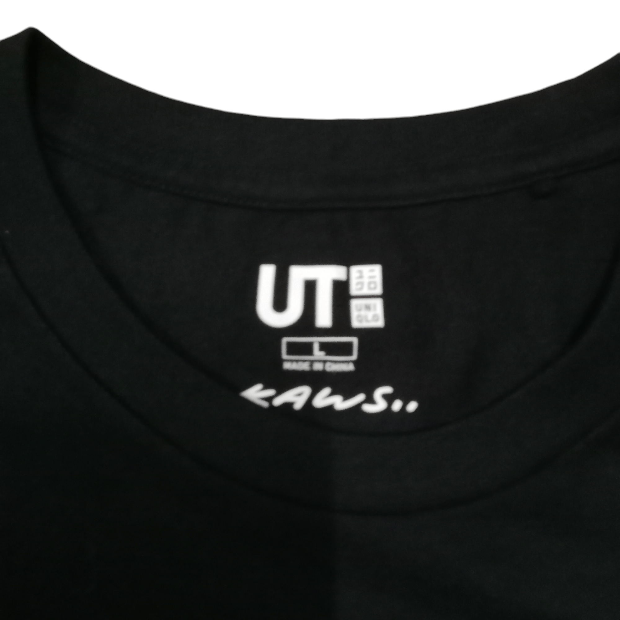 Japanese Brand × Kaws × Uniqlo Kaws x uniqlo tee Size US L / EU 52-54 / 3 - 7 Thumbnail