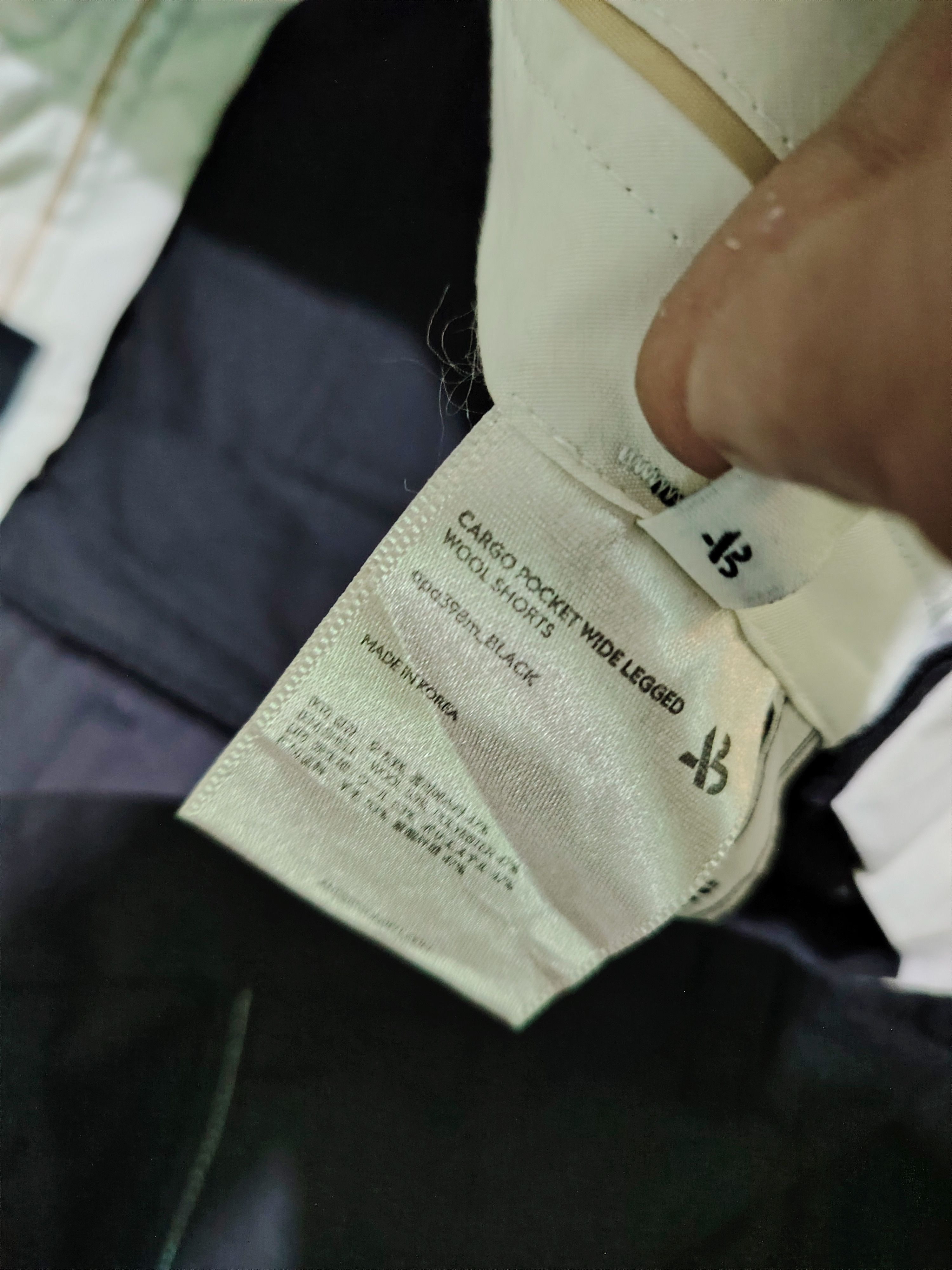 Andersson Bell ANDERSON BELL - Cargo Pocket Wide Legged Wool Shorts Size US 36 / EU 52 - 8 Thumbnail