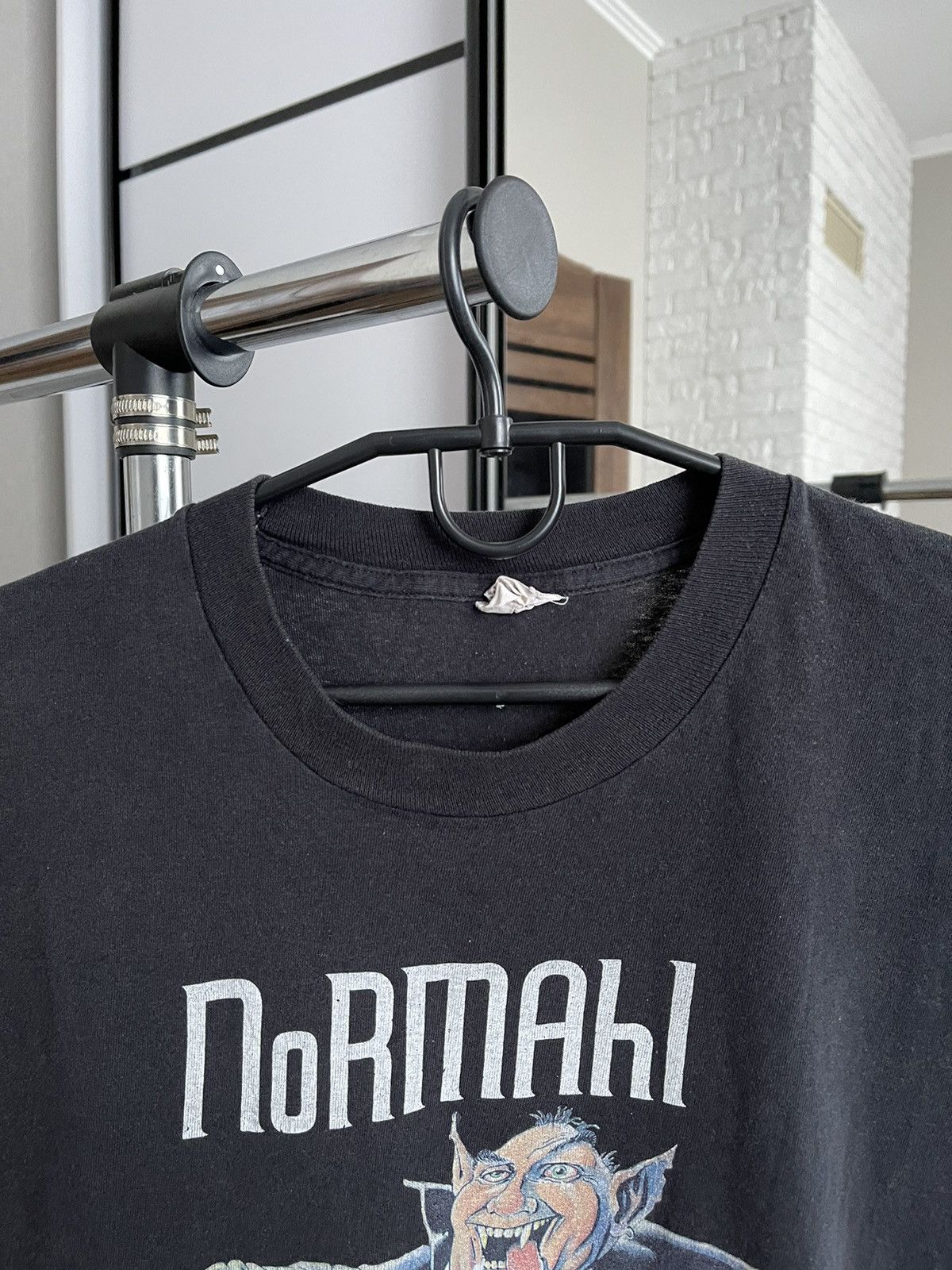 Band Tees Normahl Biervampir Band Rock Germany T-Shirt Tee Rock 90s Size US L / EU 52-54 / 3 - 12 Thumbnail