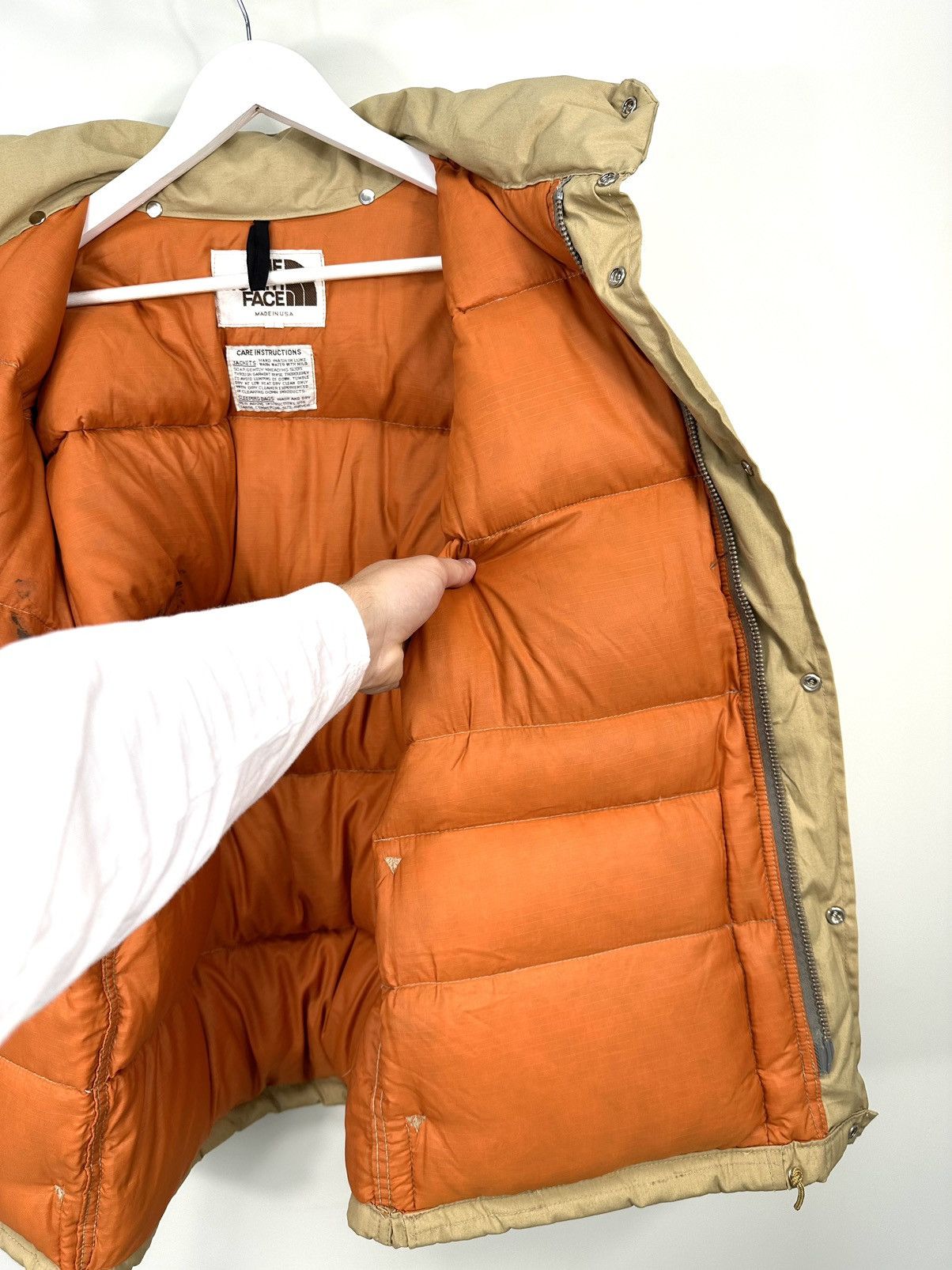 The North Face Vintage 80s The North Face Brown Tag Nuptse Puffer Jacket Size US M / EU 48-50 / 2 - 11 Thumbnail