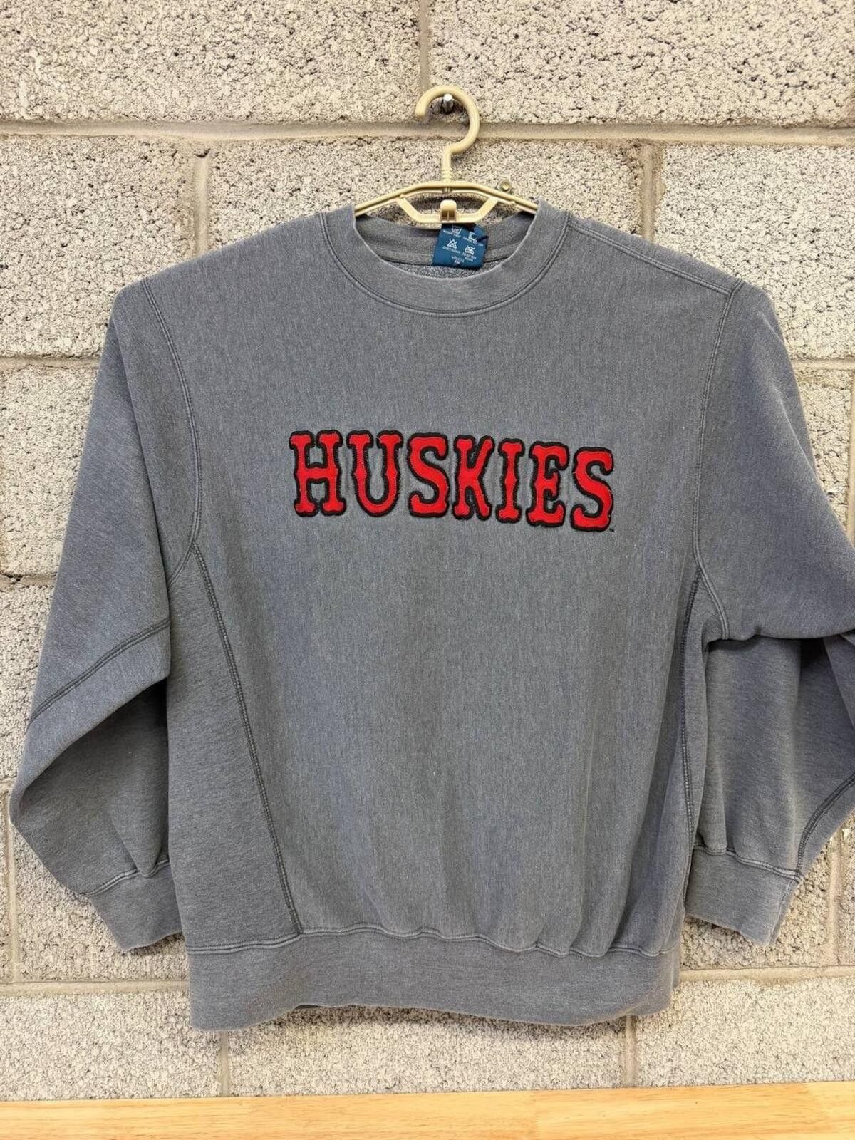 Other Vintage Sport Huskies Crewneck Sweatshirt Embroidered Large Size US L / EU 52-54 / 3 - 1 Thumbnail