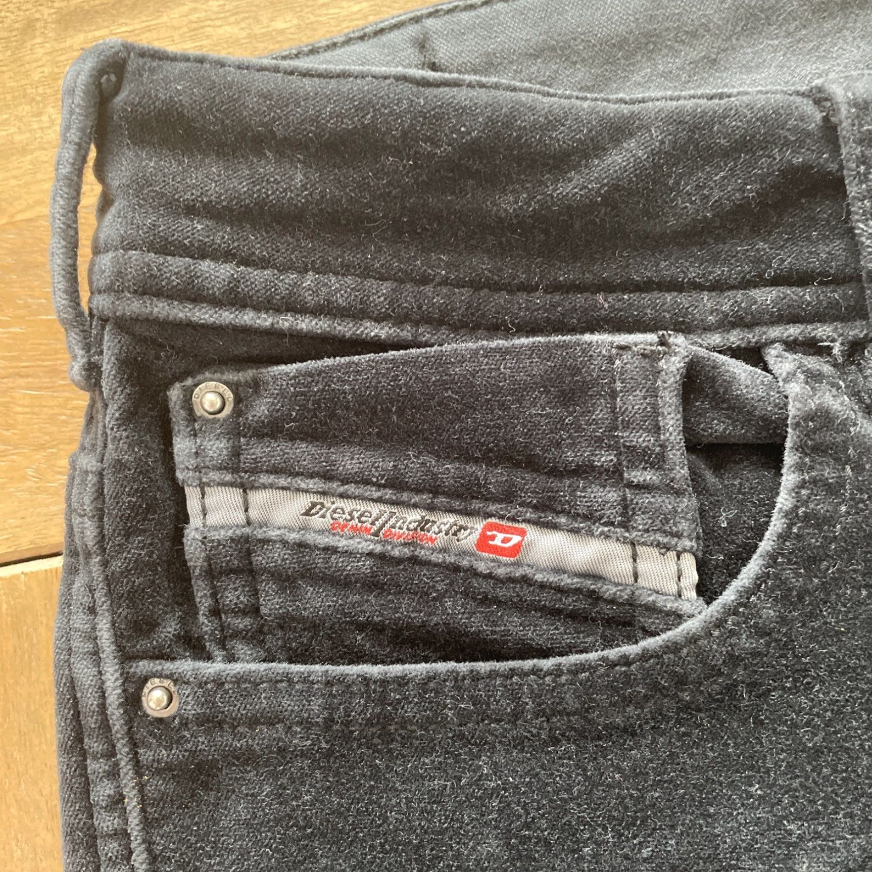 Diesel Diesel Velour Skinny Pants Womens 29 Black Velvet Slim Straight Jeans Bead Logo 30 Inseam Straight Leg Vintage: No Size 29" - 5 Thumbnail
