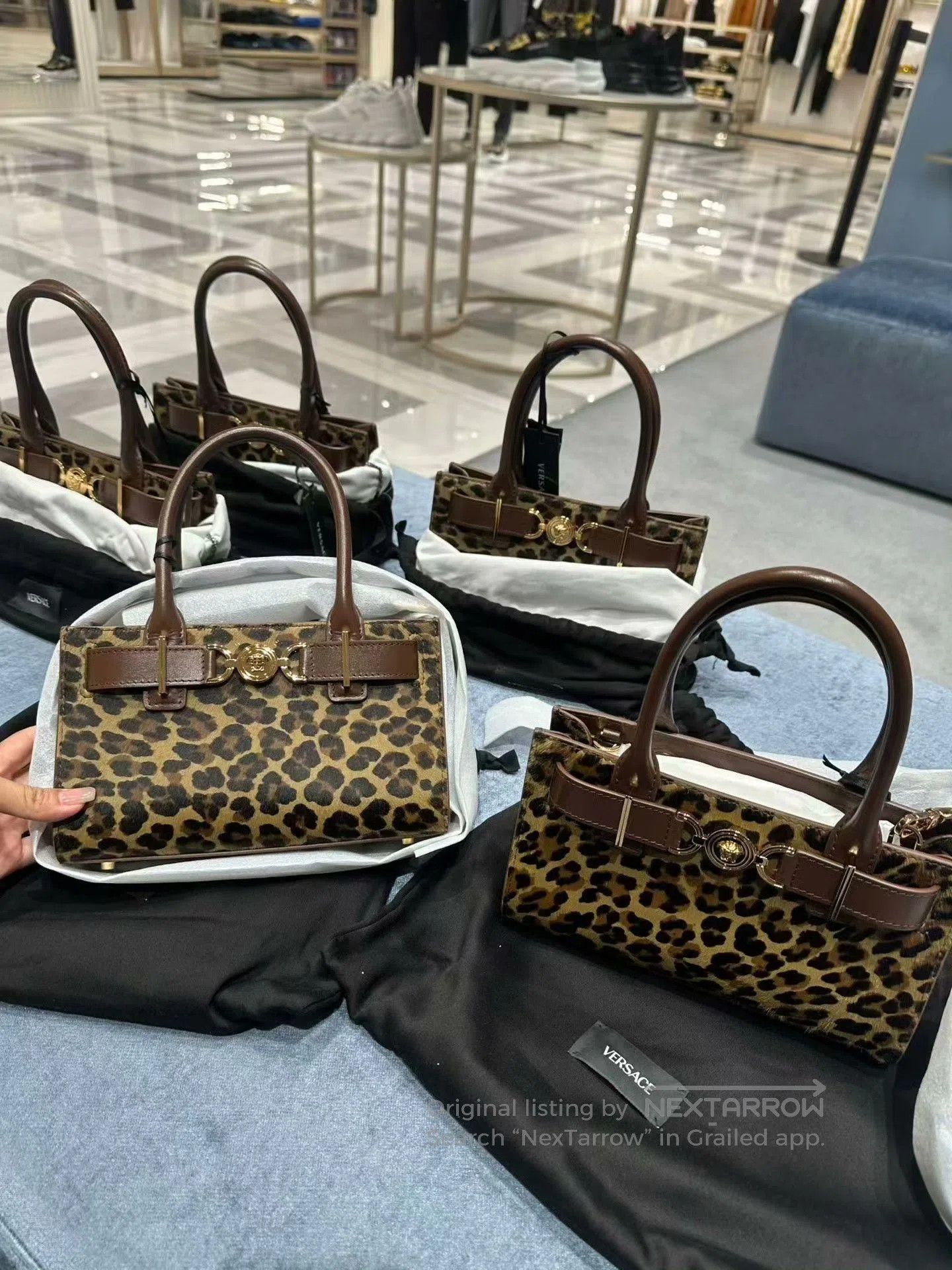 Versace Versace Zhao Lusi Leopard Print Bag. Size ONE SIZE - 5 Thumbnail