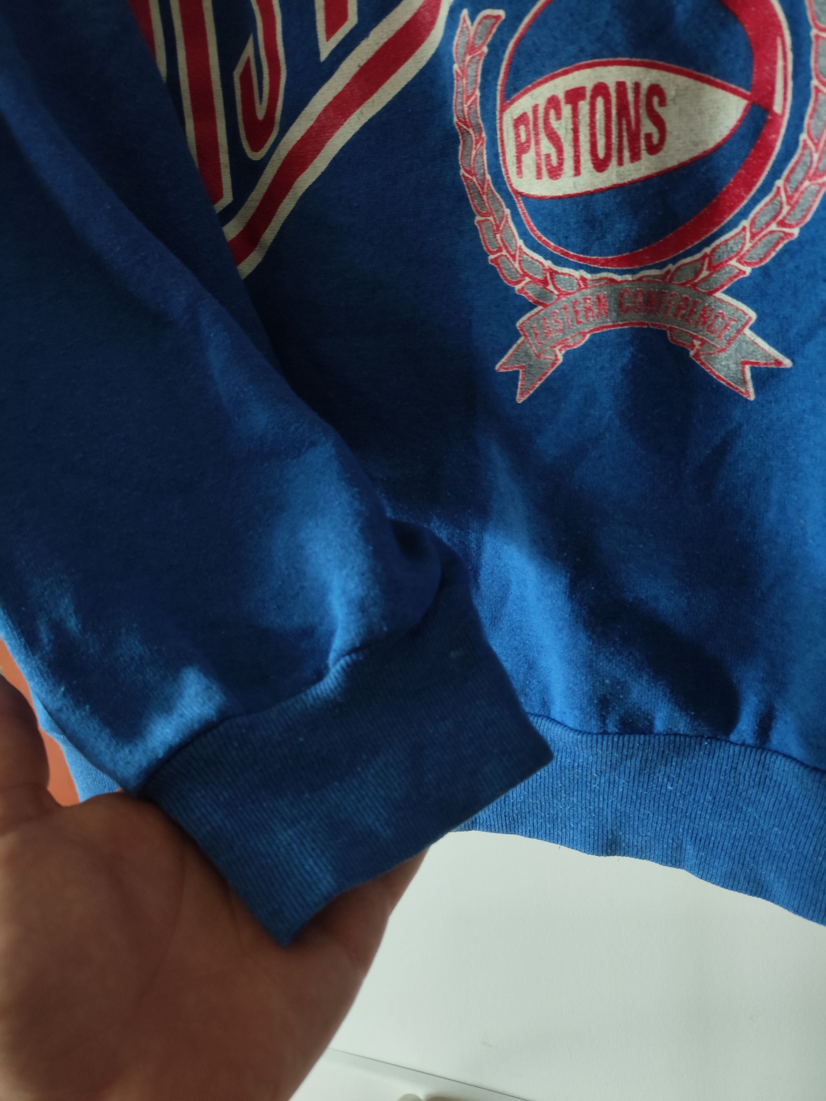 NBA × Nutmeg × Vintage Vintage Detroit Pistons basketball team NBA sweatshirt 90s Size US XL / EU 56 / 4 - 7 Thumbnail