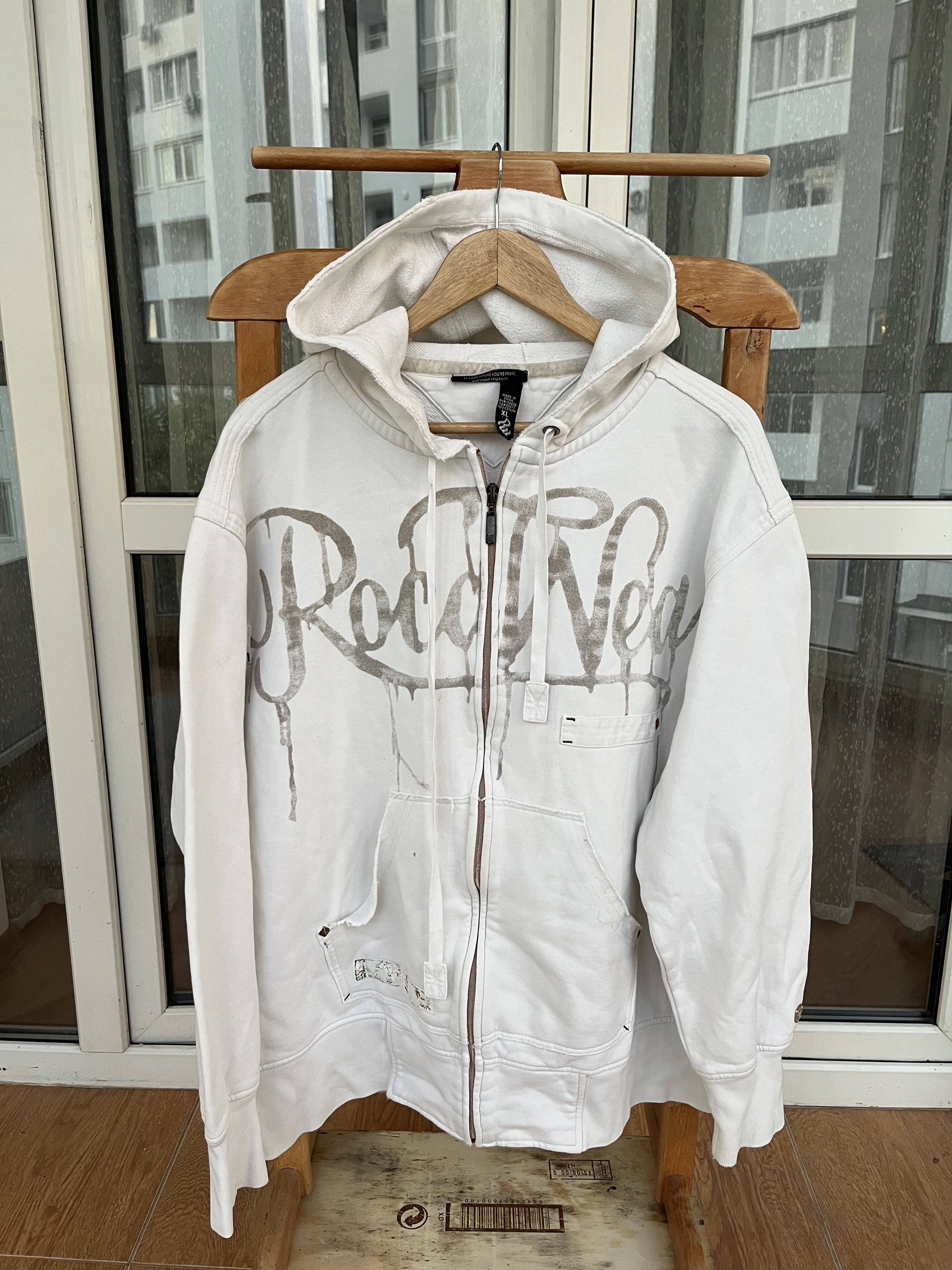 VTG CROPPED Y2K ED HARDY STYLE STREETWEAR ROCAWEAR HOODIE
