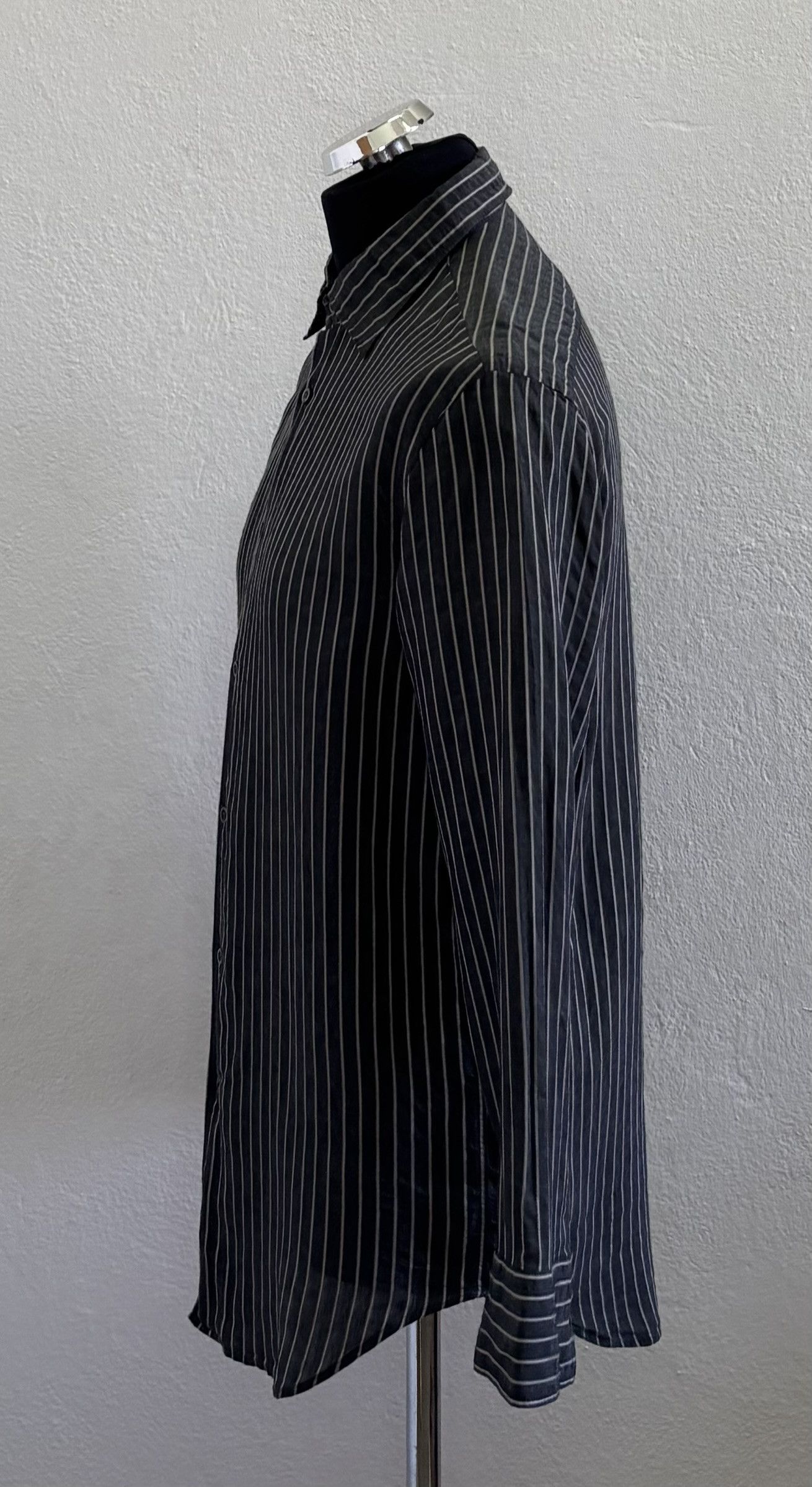 Armani Collezioni Armani Collezioni Black shirt Viscose, Silk Medium Size US M / EU 48-50 / 2 - 3 Thumbnail