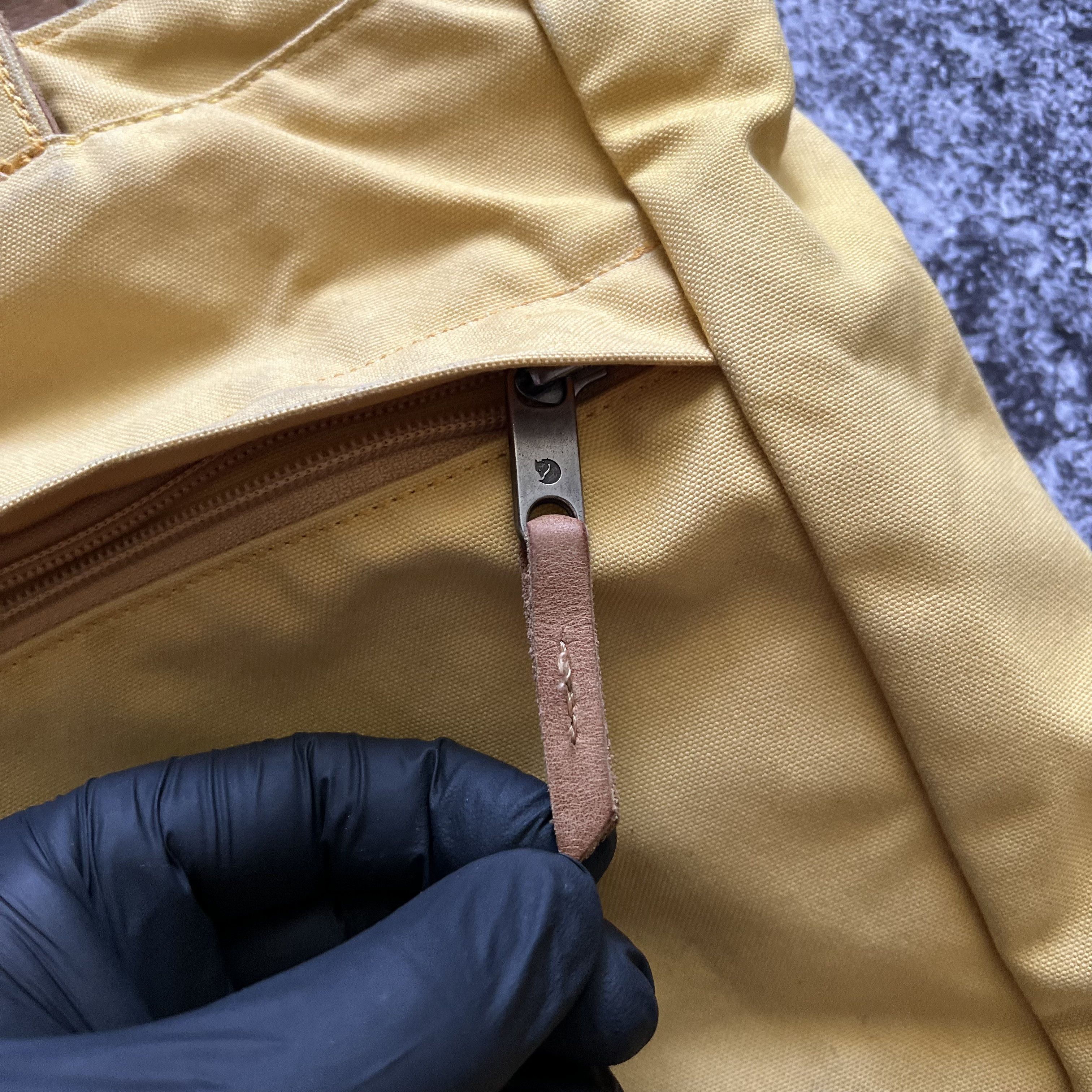 Fjallraven Fjallraven Totepack No. 1 G-1000 Backpack Messenger Bag Size ONE SIZE - 12 Thumbnail