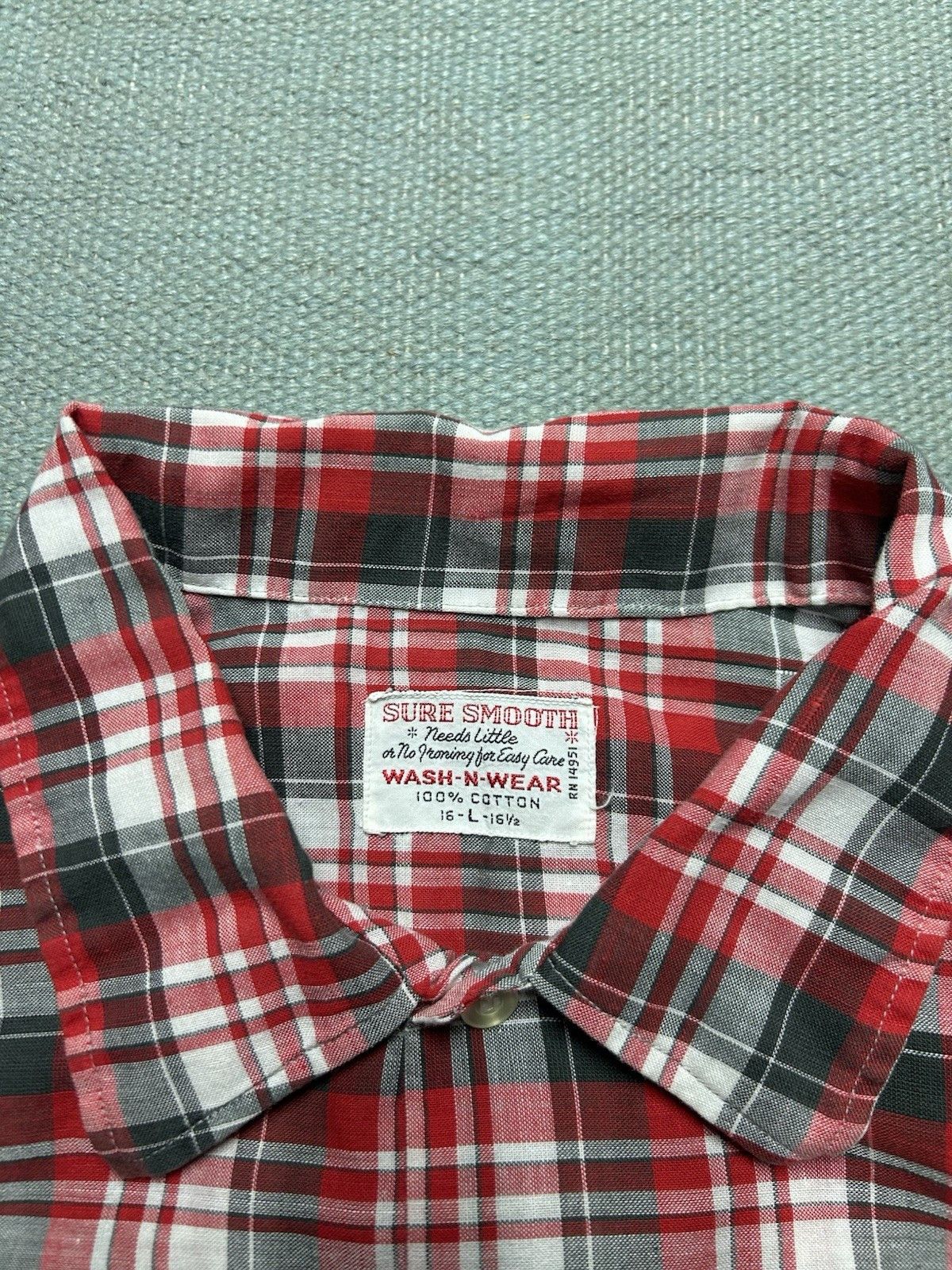 Vintage Vintage 1960s button shirt cotton plaid distressed large Size US L / EU 52-54 / 3 - 6 Thumbnail