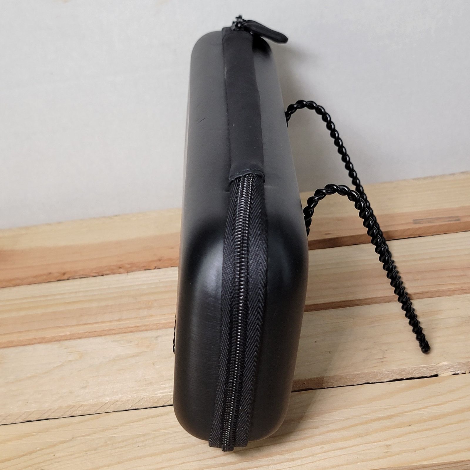 Other Amazon Basics Solid Black Nintendo Switch Zipper Case Size ONE SIZE - 4 Thumbnail