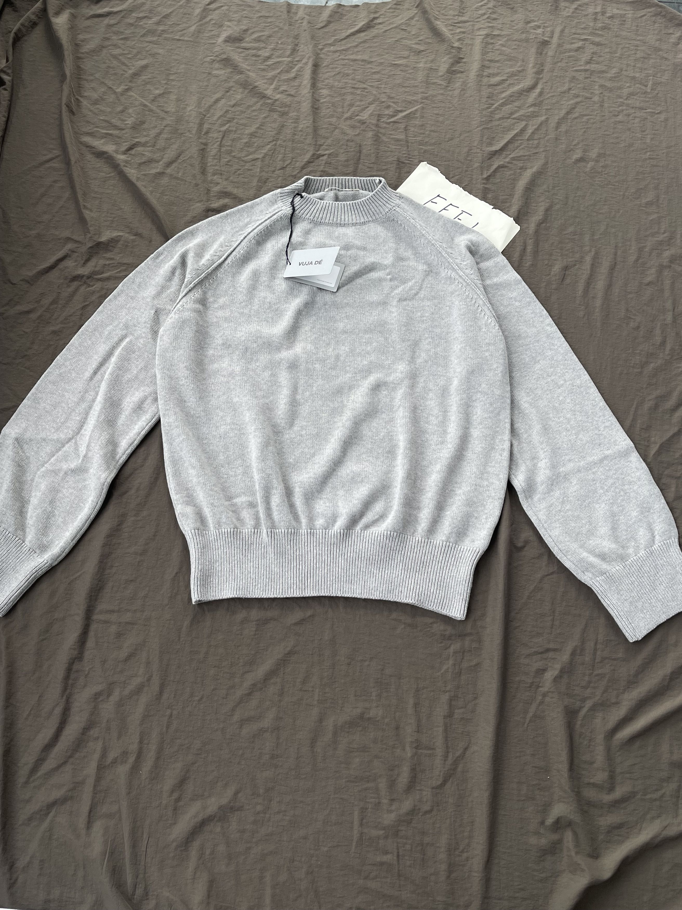 トップス VUJA DE THE \" PIEGE \" CASHMERE SWEATER The “Piege” Cashmere Blend Sweater in Napier green – VUJA DÉ
