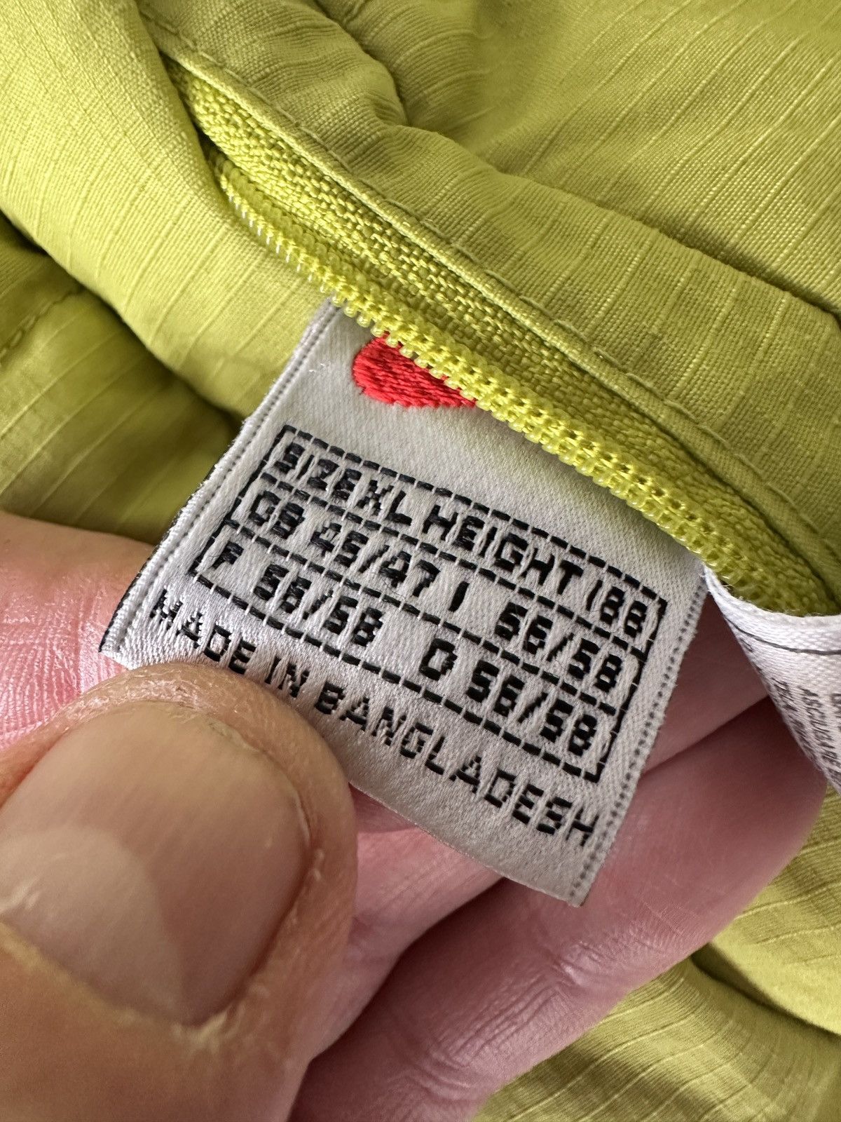 Nike Nike Vintage Big Logo Reversible Down Puffer Jacket Size US XL / EU 56 / 4 - 7 Thumbnail