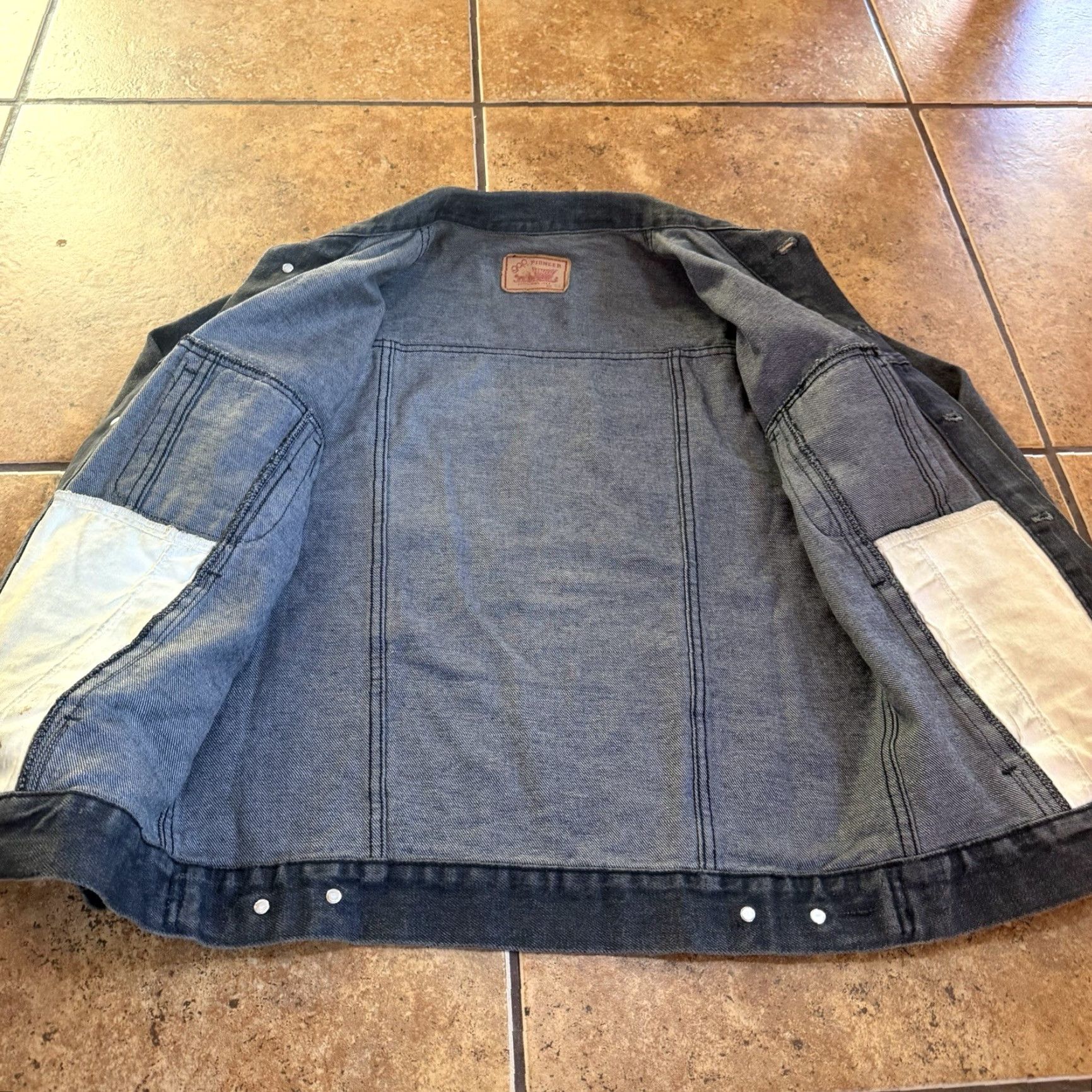 Gap VINTAGE GAP Trucker Jacket Denin Black Wash Mens Small Denim Jacket 80s Casual Workwear Jeans Shirt/Coat Mens Size US 29 - 6 Thumbnail