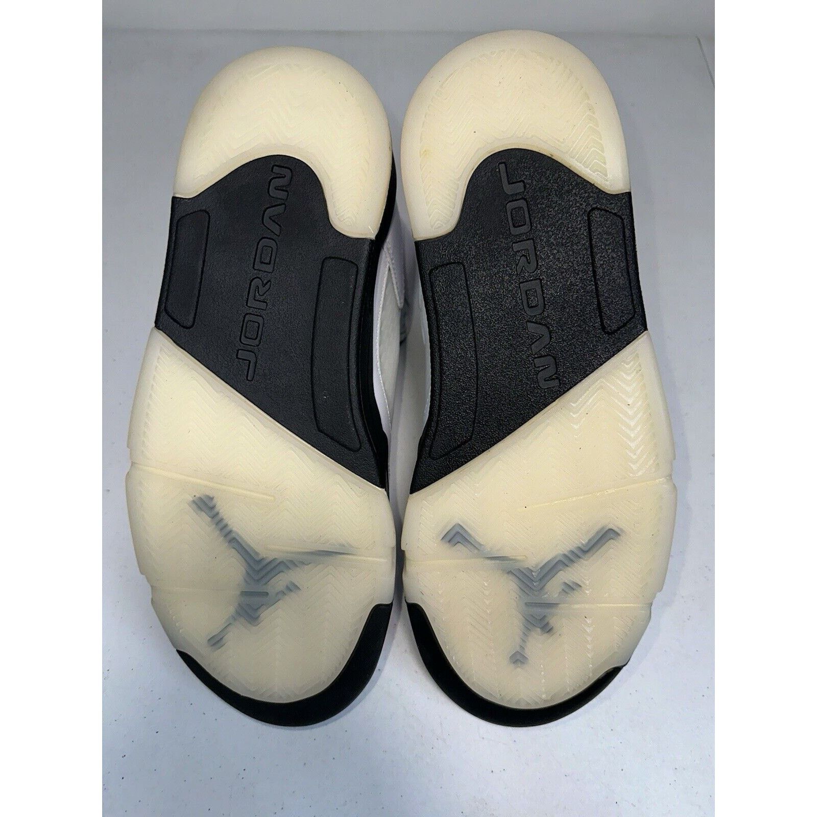Nike Air Jordan 5 Retro "White Black" DD0587-110 Men’s Size 9 Size US 9 / EU 42 - 4 Thumbnail