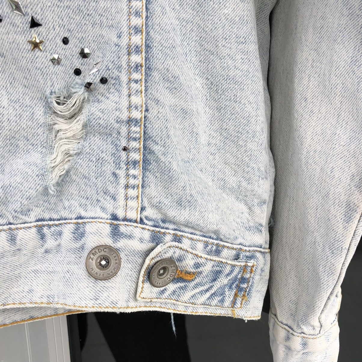 Zara Zara Mens Light Blue Studs Stones Skull Faded Wash Jacket Size US M / EU 48-50 / 2 - 13 Thumbnail