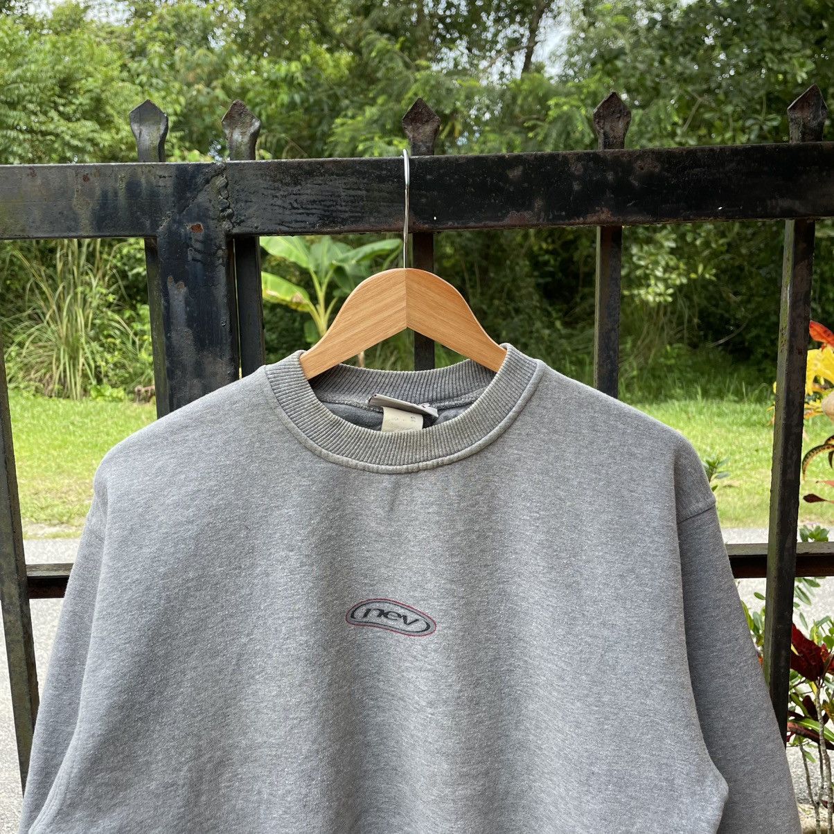 Vintage 🔥Vintage 90s NEV Future Shapes Big Logo Sweatshirts Size US M / EU 48-50 / 2 - 5 Thumbnail