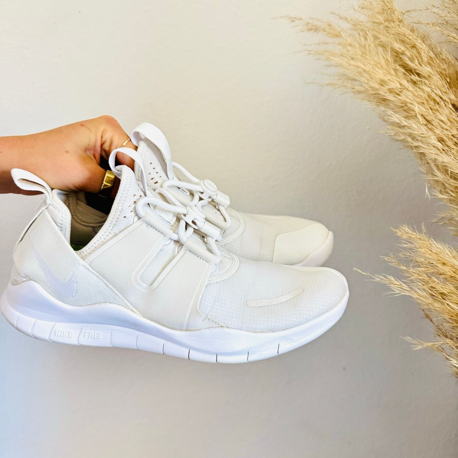 Nike NIKE White Free Rn CMTR 2018 Toggle Running Shoes Sneakers 9 Size US 9 / IT 39 - 2 Thumbnail