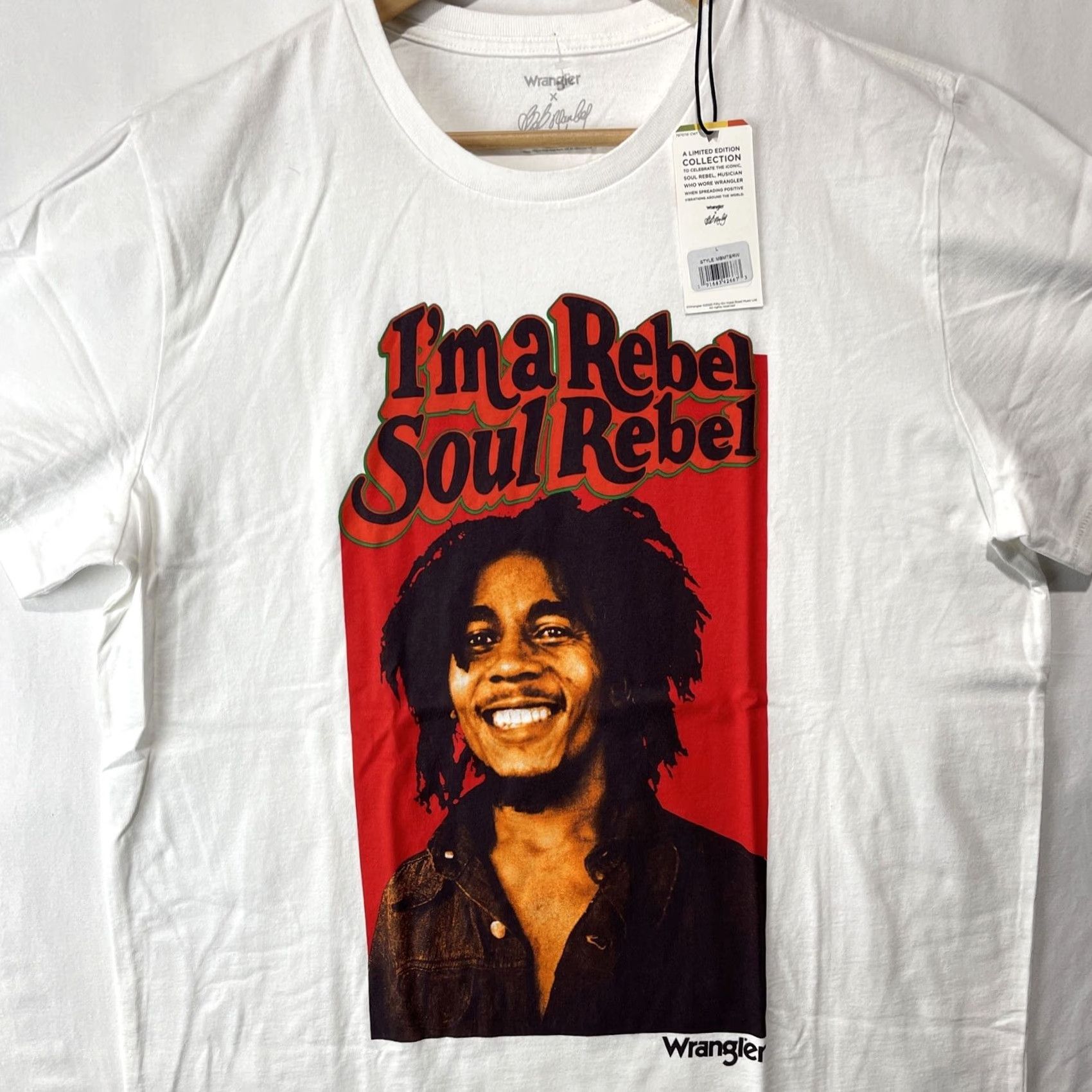 Wrangler Wrangler Shirt Mens Large White Bob Marley Im A Soul Rebel Short Sleeve Tee Size US L / EU 52-54 / 3 - 5 Thumbnail
