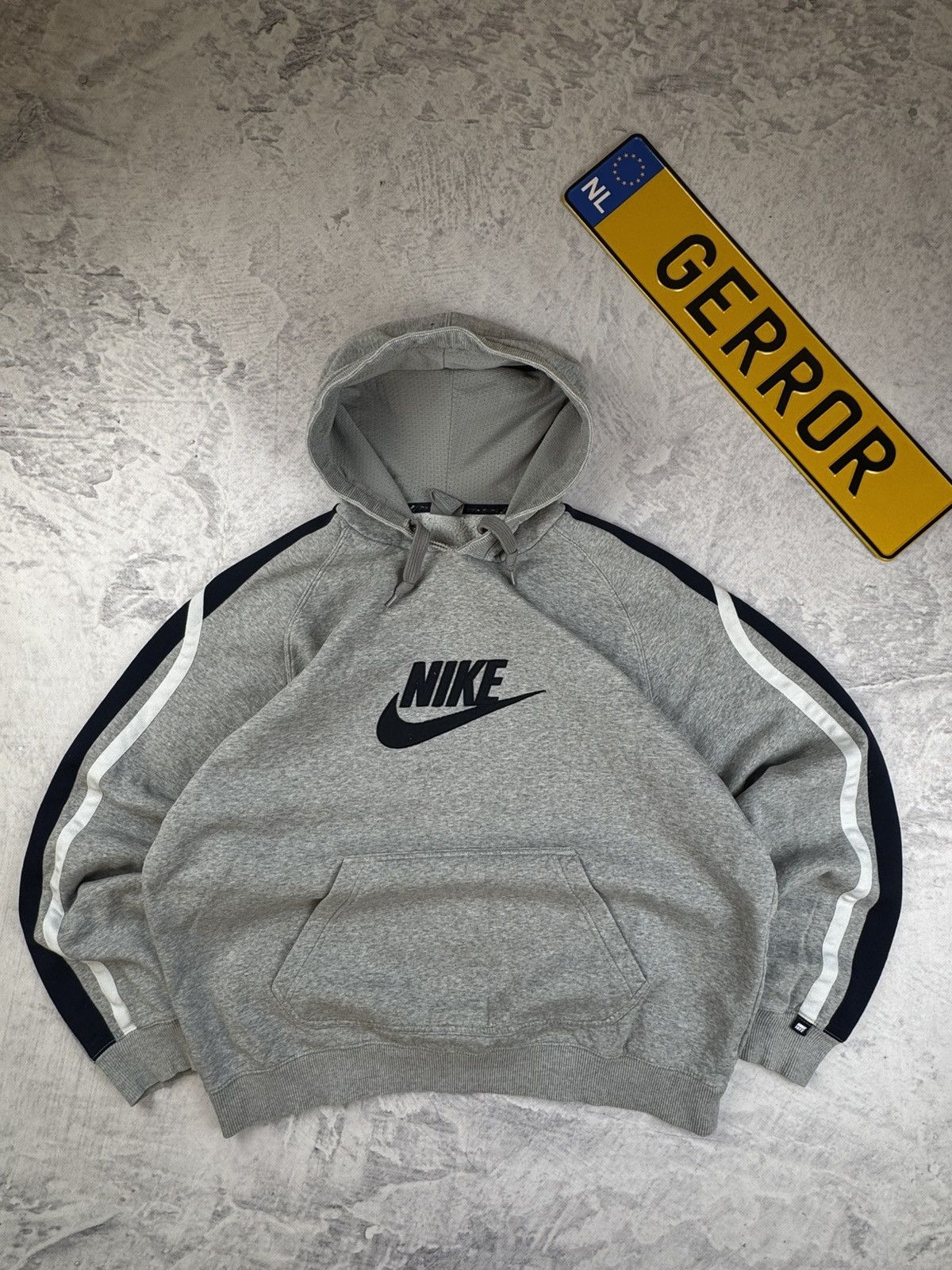 Nike × Vintage NIKE VINTAGE CENTER LOGO OVERSIZE BOXY HOODIE Size US XL / EU 56 / 4 - 2 Thumbnail
