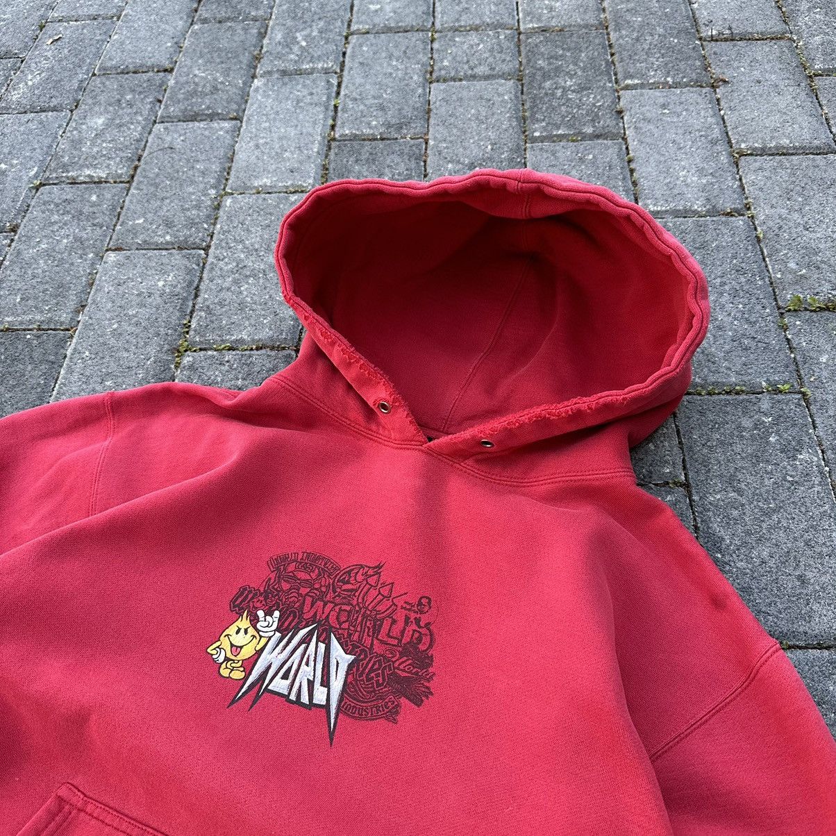 Alien Workshop RARE OG 90s WORLD INDUSTRIES SKATEBOARDS DISTRESSED hoodie Size US S / EU 44-46 / 1 - 3 Thumbnail