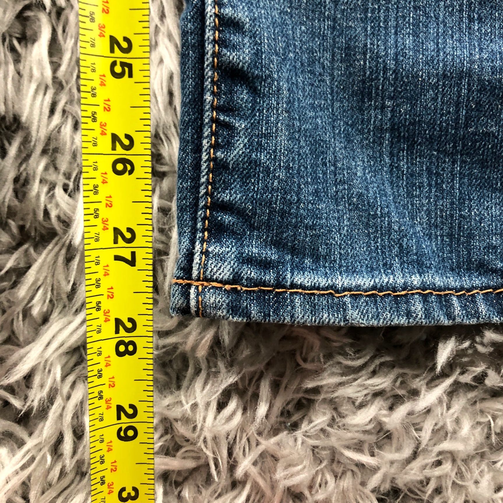 Old Navy Old Navy The Diva Bootcut Jeans Women’s Regular Size 6 Short Blue Denim 29in Inseam Mid Rise Size 28" / US 6 / IT 42 - 3 Thumbnail