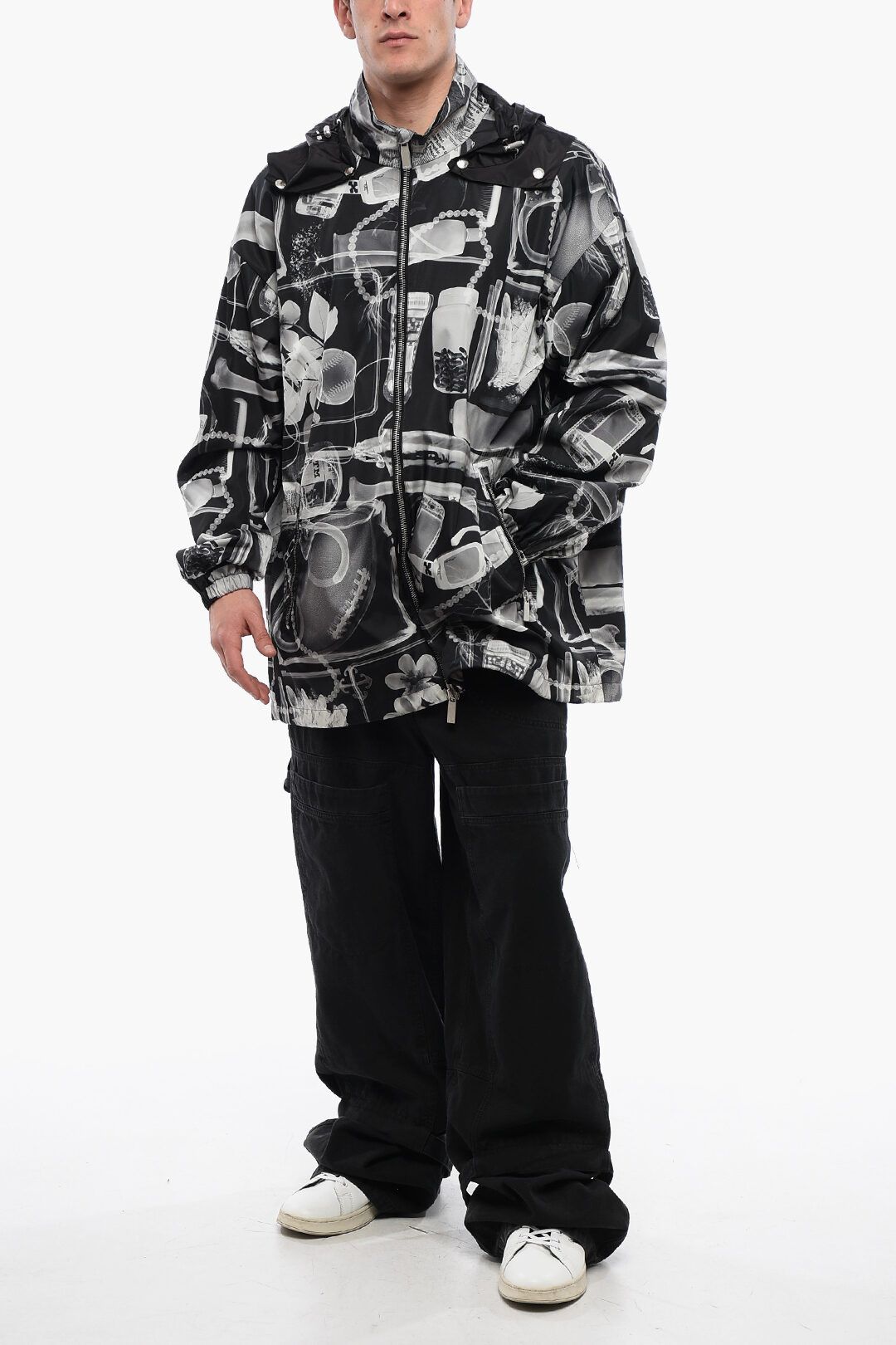 Off-White og1mm1025 Nylon Xray Windbreaker Jacket in Black Size US S / EU 44-46 / 1 - 5 Thumbnail