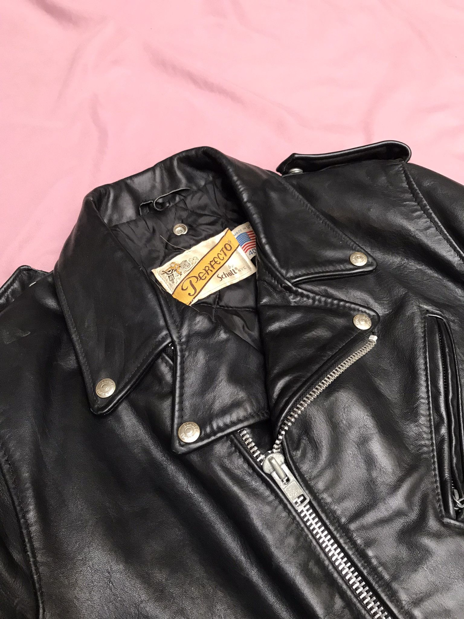Schott SCHOTT NYC made in USA black leather perfecto nwot condition Size US S / EU 44-46 / 1 - 2 Thumbnail