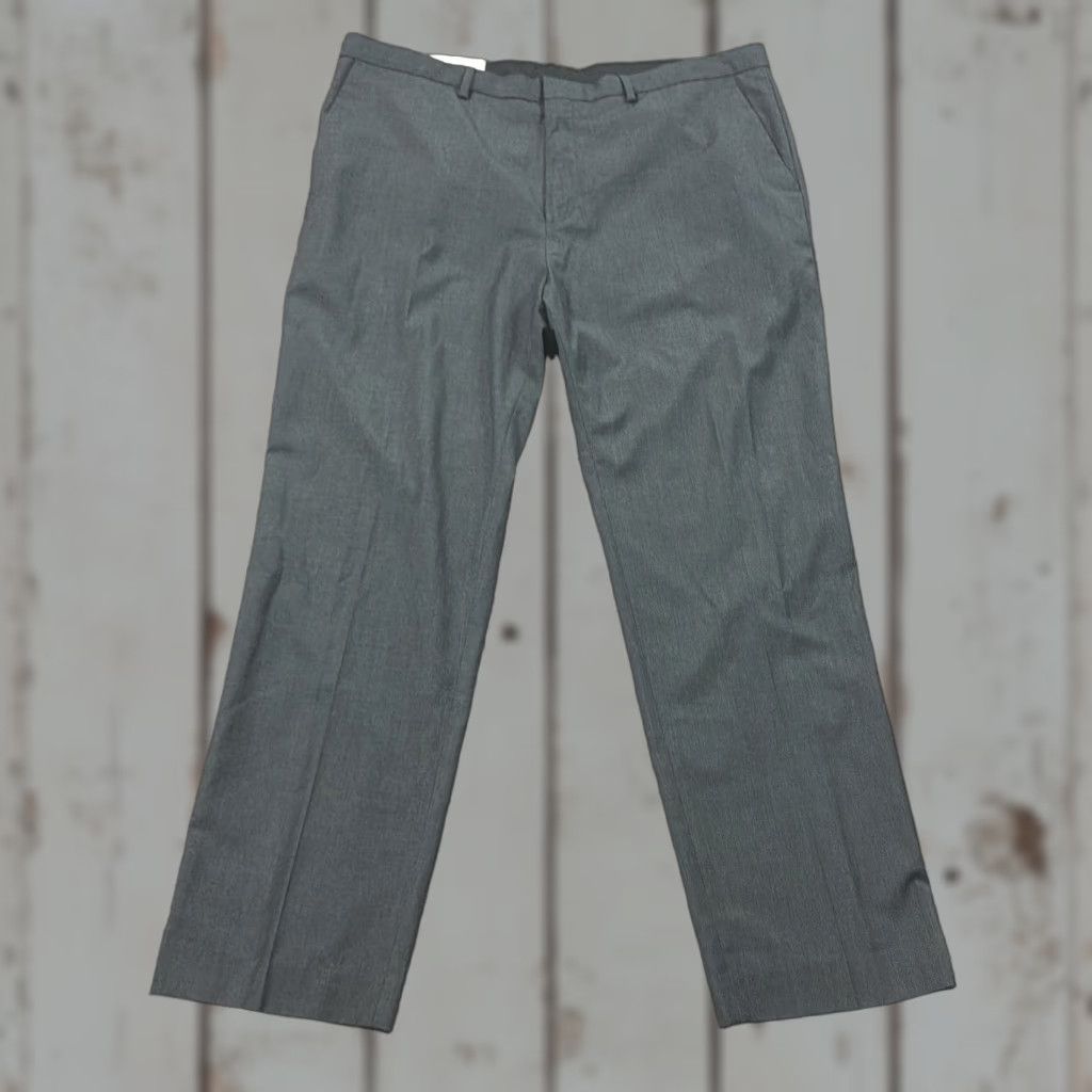 Calvin Klein Calvin Klein Pants 38x30 Gray Dress Pants Straight Pockets Casual Classic Modern Mens Size US 38 / EU 54 - 1 Thumbnail