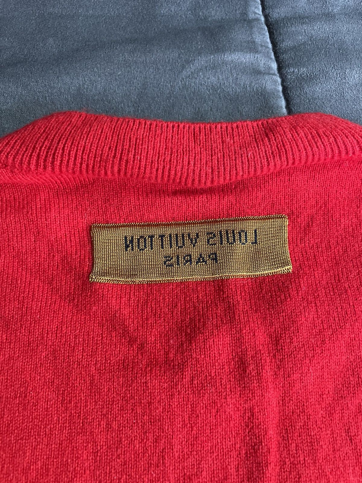 Louis Vuitton Louis Vuitton Red Cashmere Embossed Logo Sweater Size US L / EU 52-54 / 3 - 4 Thumbnail