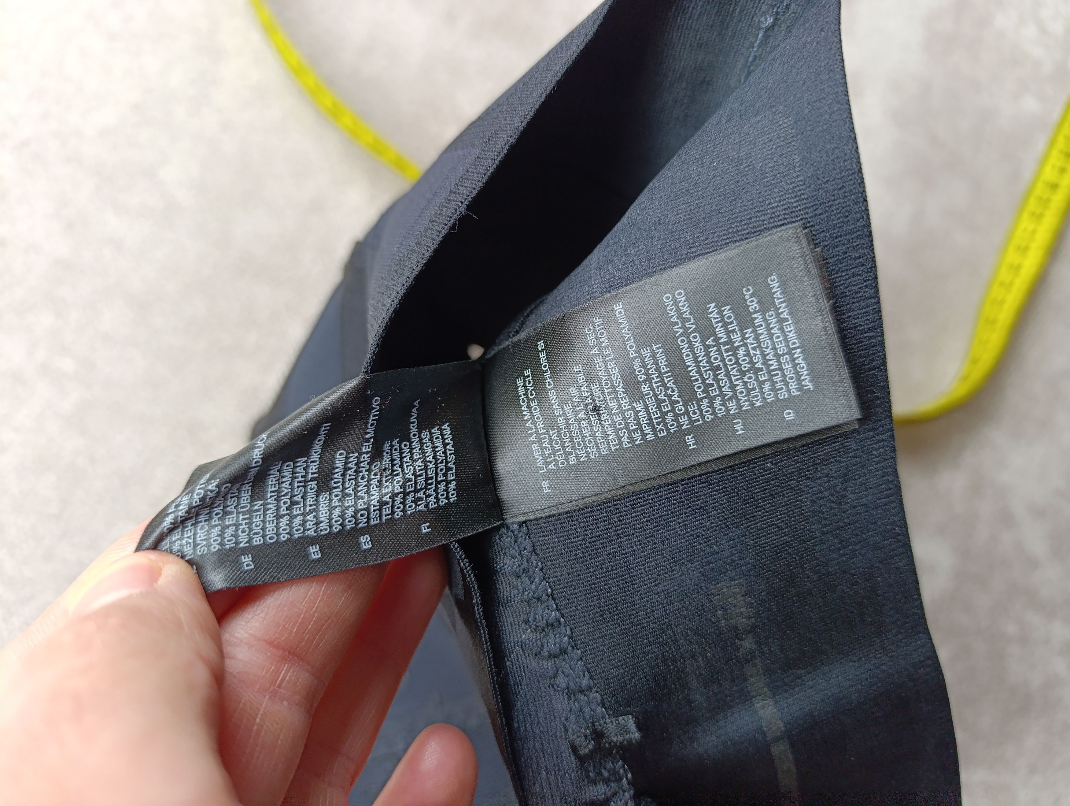 Alexander Wang × H&M Alexander Wang × H&M Bra Top Size XS / US 0-2 / IT 36-38 - 11 Thumbnail