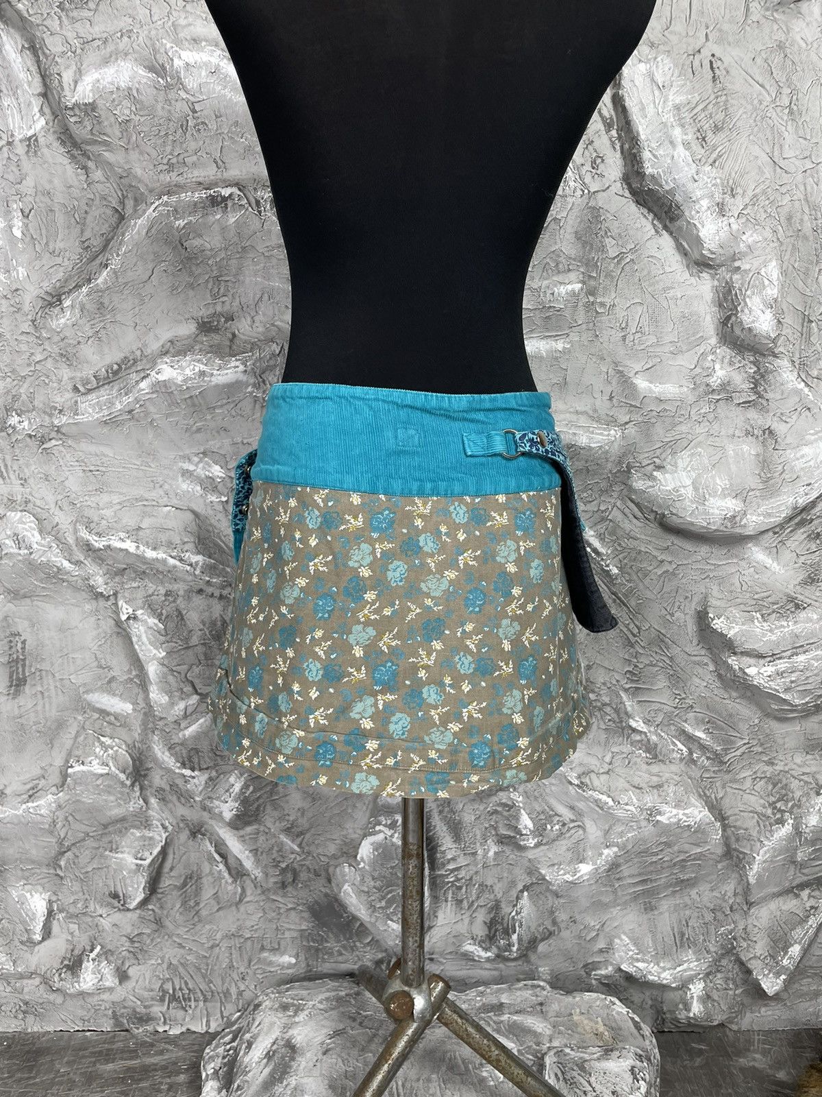 Japanese Brand 2000s Y2K Rivets Reversible Wrap Mini Skirt With Pocket Size 27" / US 4 / IT 40 - 15 Thumbnail