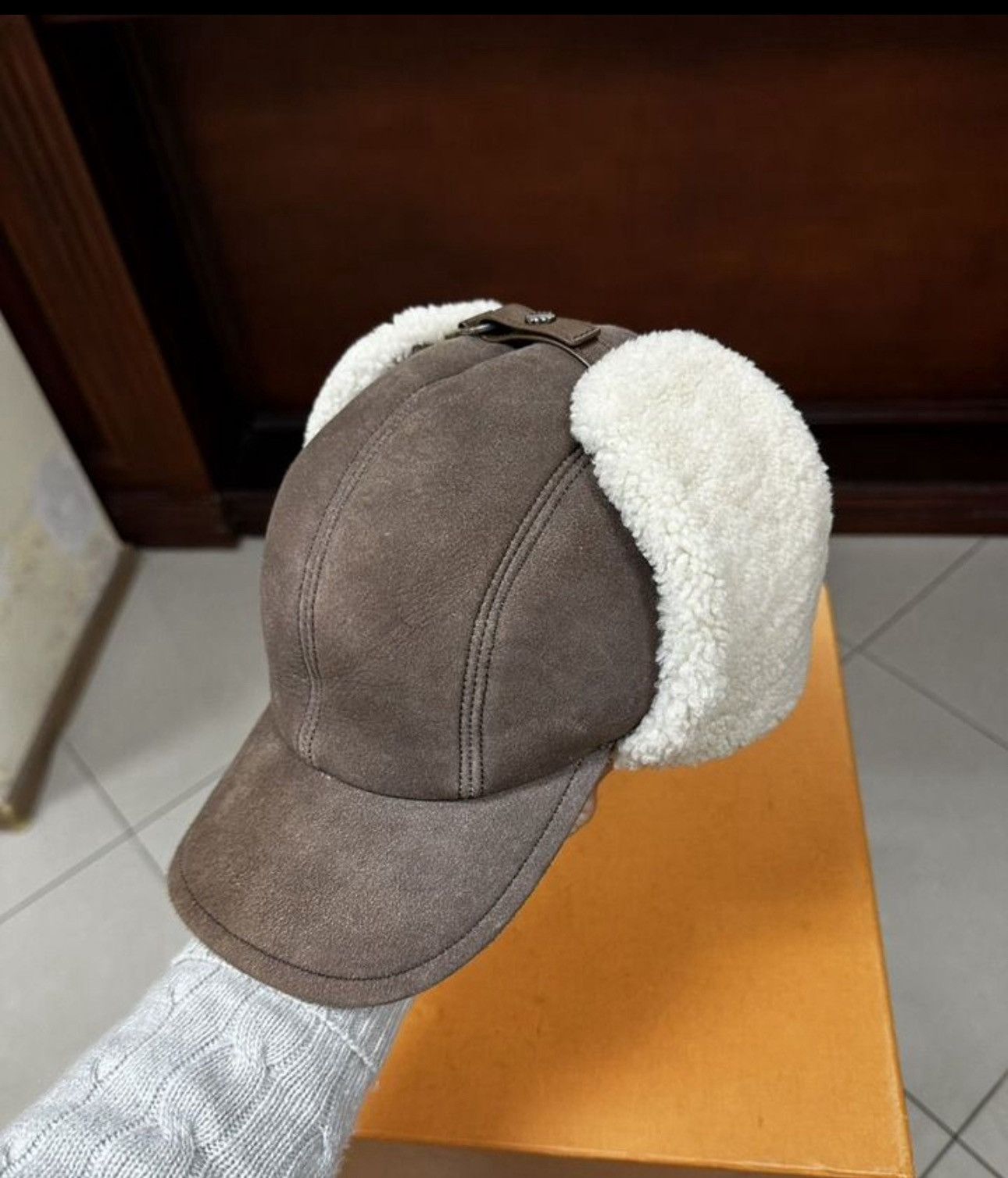 Prada Prada Sheep Skin Hat Size ONE SIZE - 2 Thumbnail