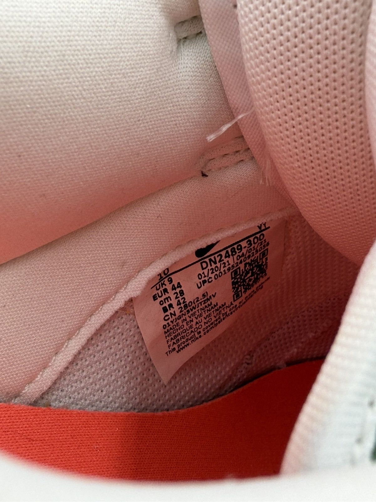 Nike Dunk Low SE NY vs NY Size US 10 / EU 43 - 5 Thumbnail
