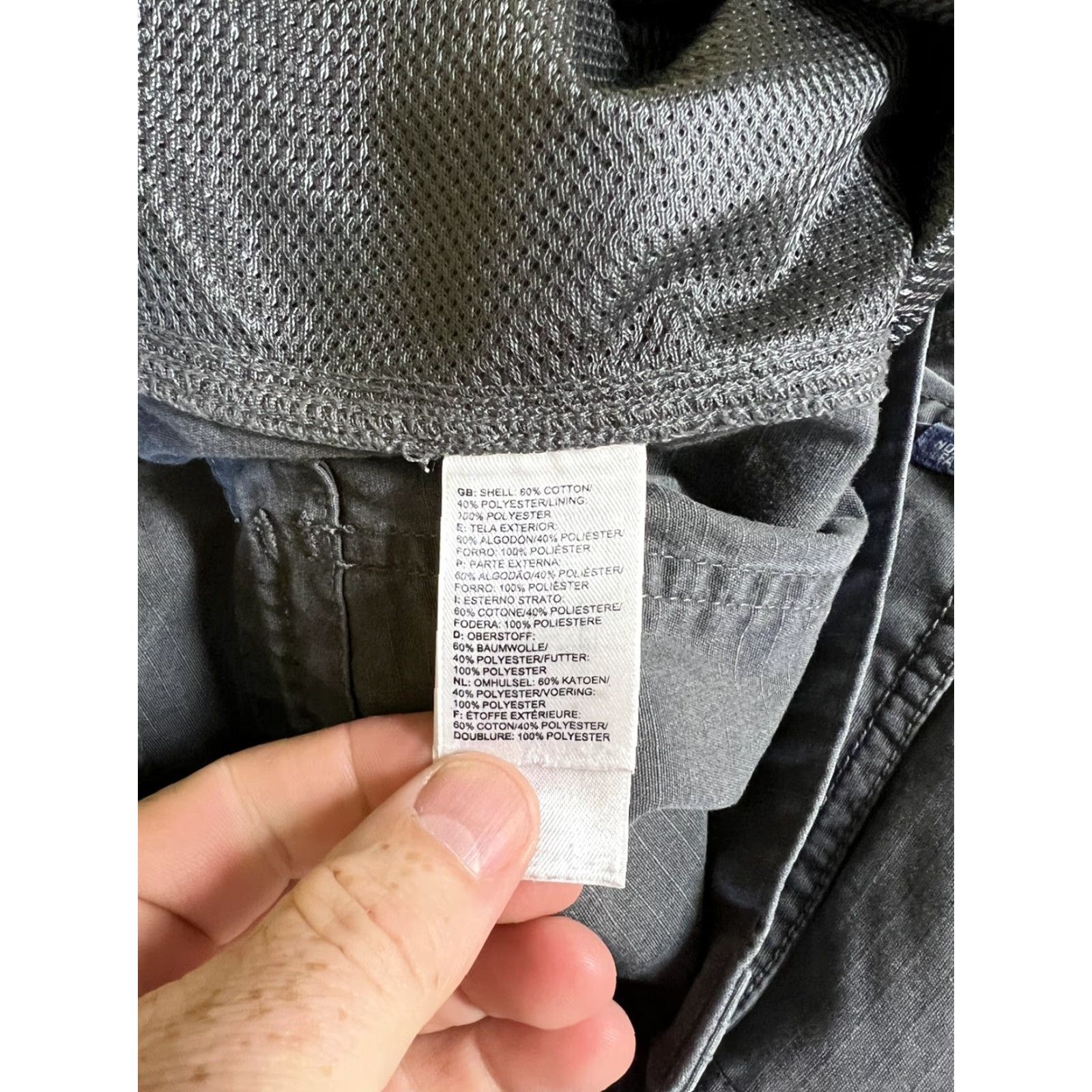 The North Face The North Face Mens 36 Gray Cotton Ripstop Cargo 10” Shorts Flat Front Regular Cargo Pockets Outdoor Shoes/Clothes? Size US 36 / EU 52 - 5 Thumbnail