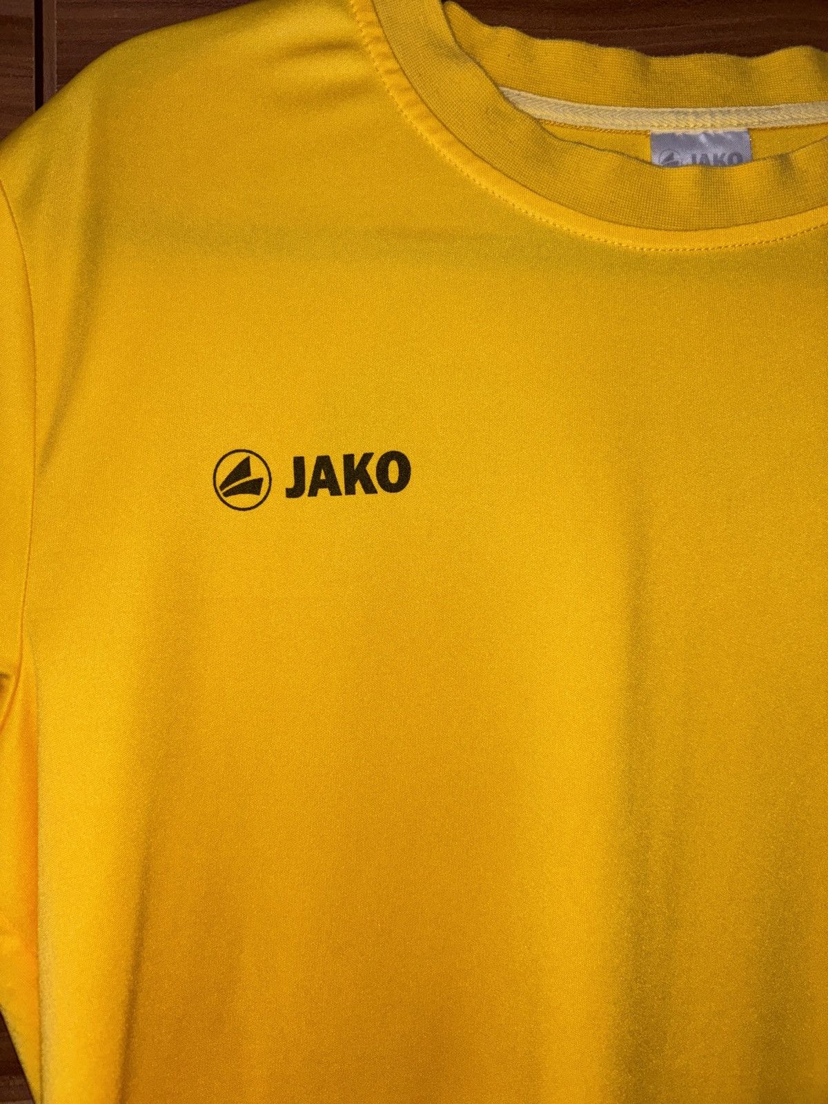 Other Jako BSC Young Boys Football Jersey Shirt Vintage Size US S / EU 44-46 / 1 - 3 Thumbnail