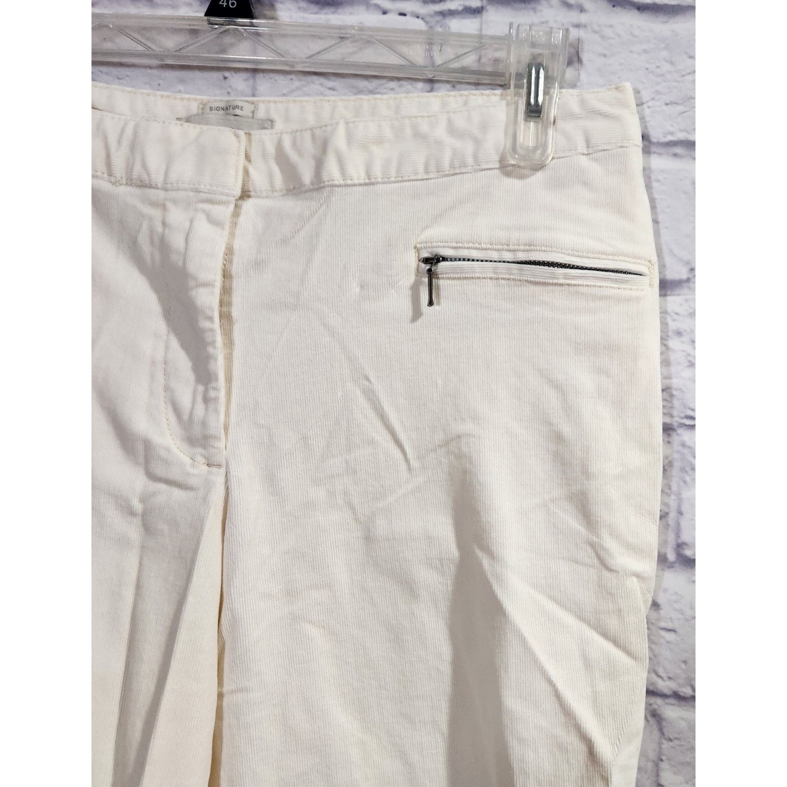 Other Talbots Cream Signature Corduroy Zipper Pockets Pants 12 Size 34" / US 12 / IT 48 - 2 Thumbnail