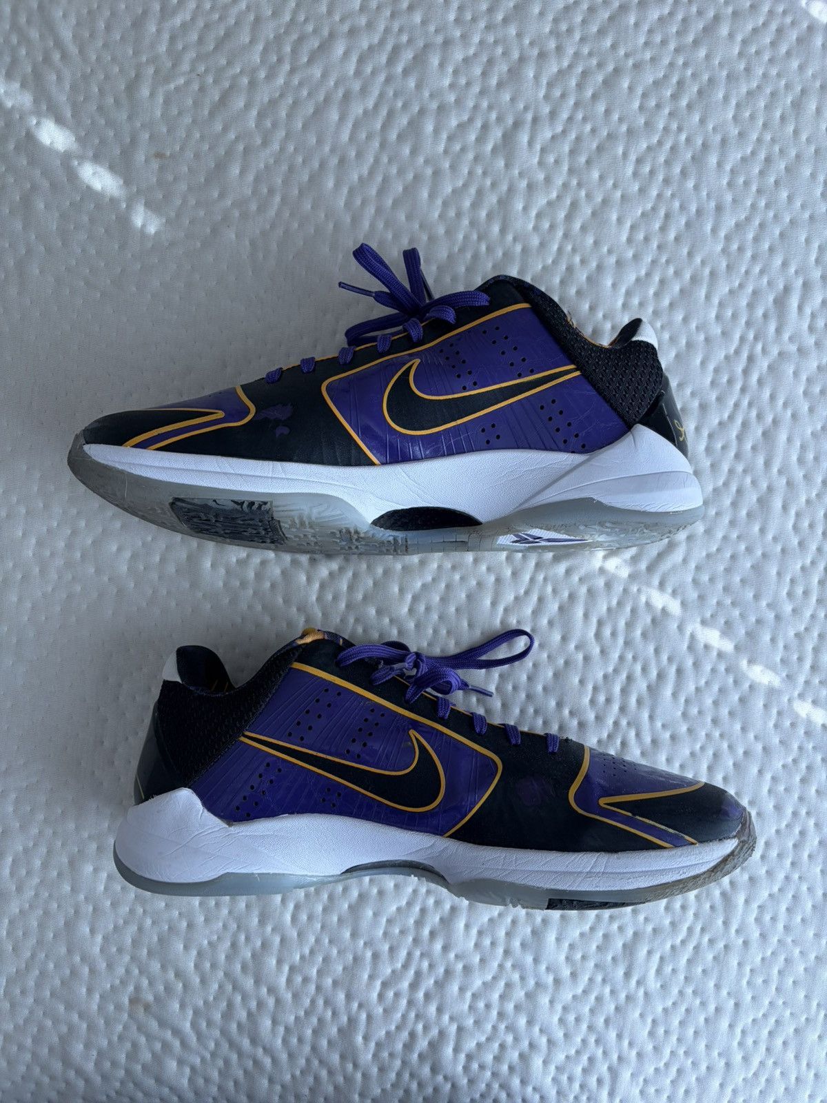 Nike kobe 5 protro Size US 12 / EU 45 - 2 Thumbnail