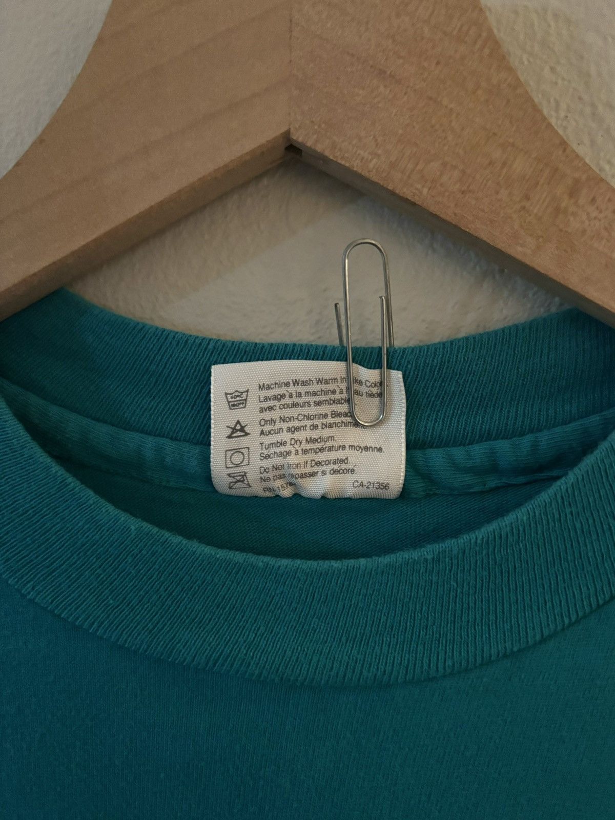 Hanes × Vintage BEEFY-T - Journeys Worldwide Adventure Single-Stitch Size US M / EU 48-50 / 2 - 5 Thumbnail