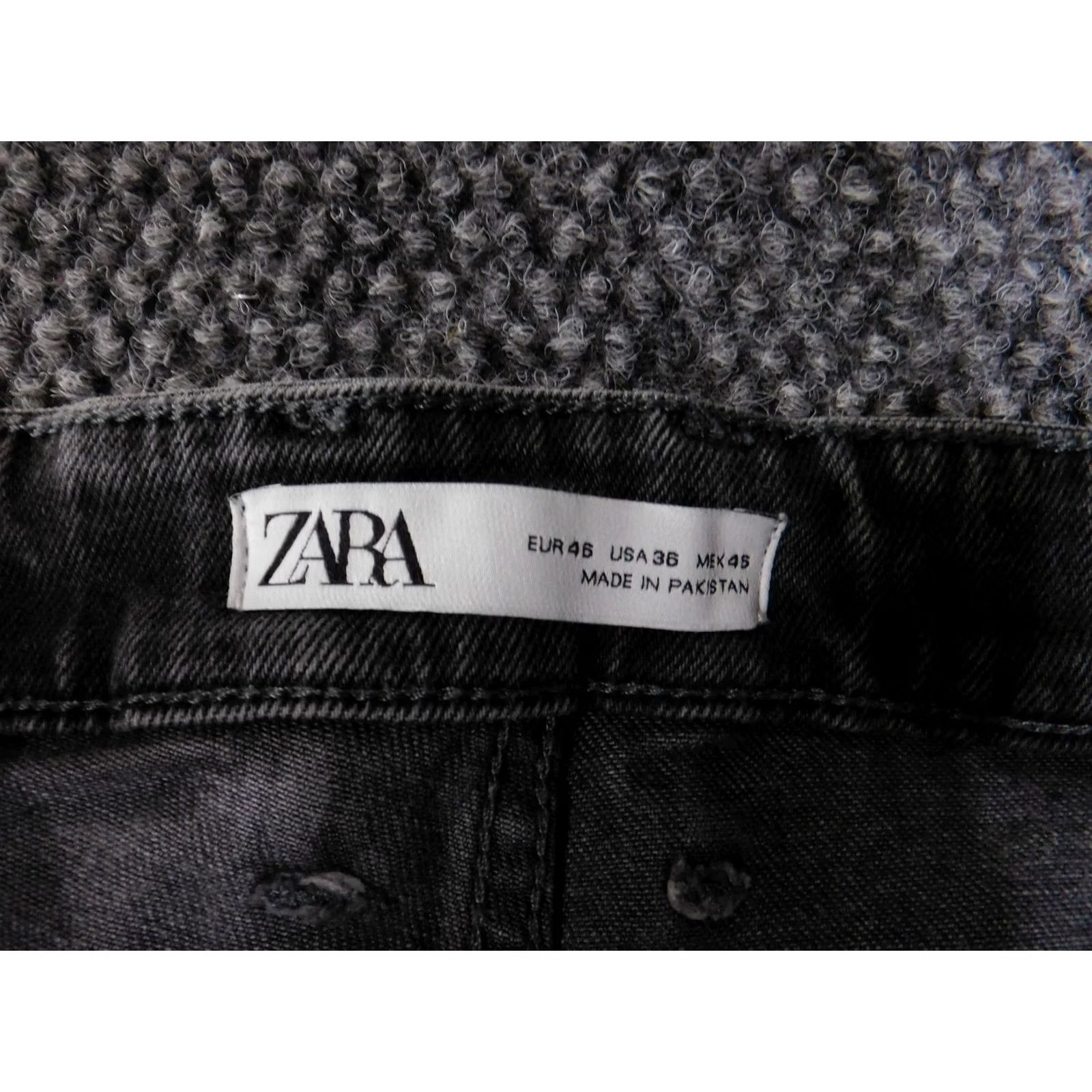 Zara VINTAGE Zara Denim Shorts Mens 36 Black Cut Off Raw Hem Casual Distressed Jean Pakistan Mens Size US 36 / EU 52 - 6 Thumbnail