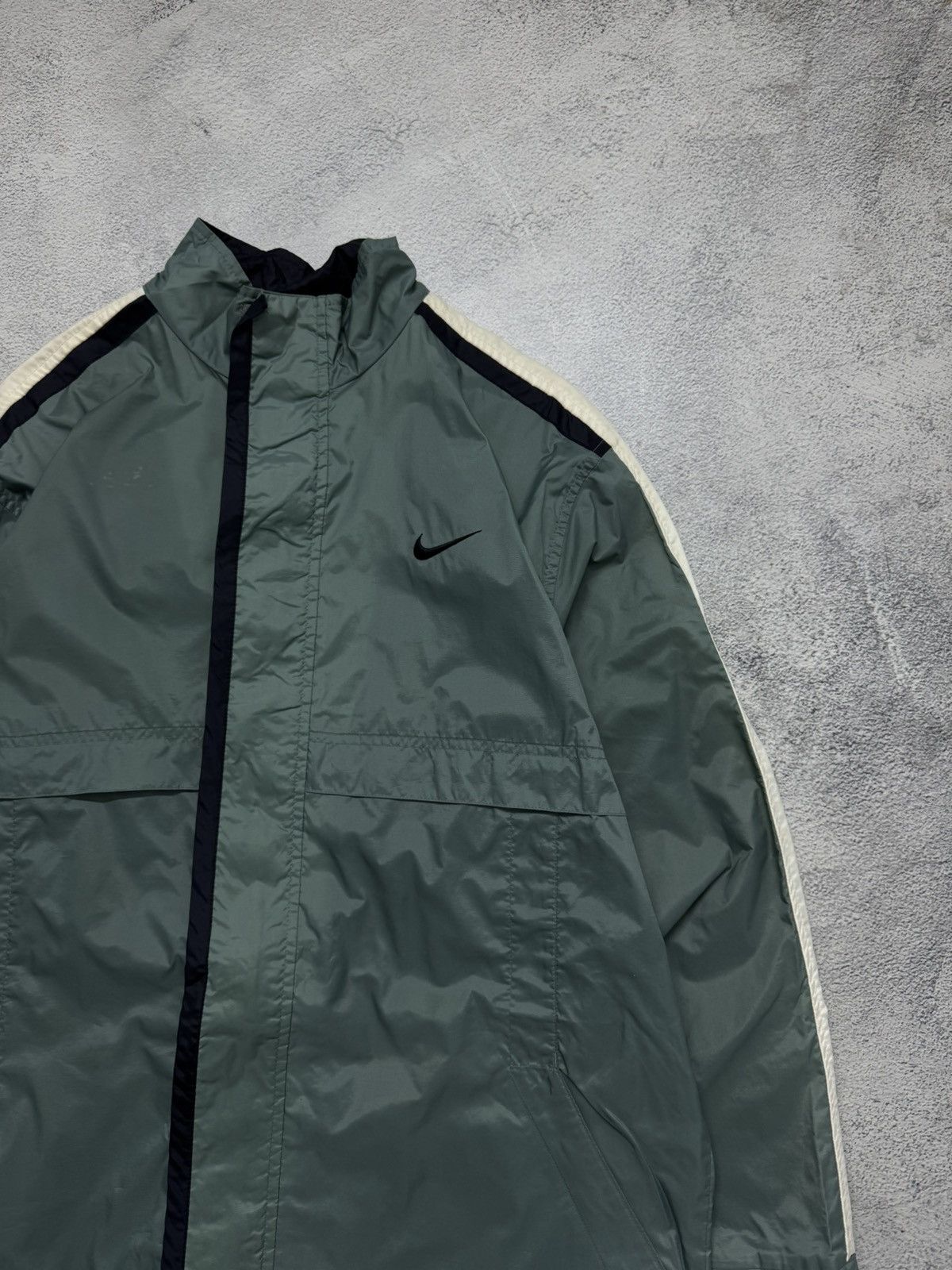 Nike Vintage Y2K Nike Nylon Mini Logo Jacket 00’s Size US S / EU 44-46 / 1 - 5 Thumbnail