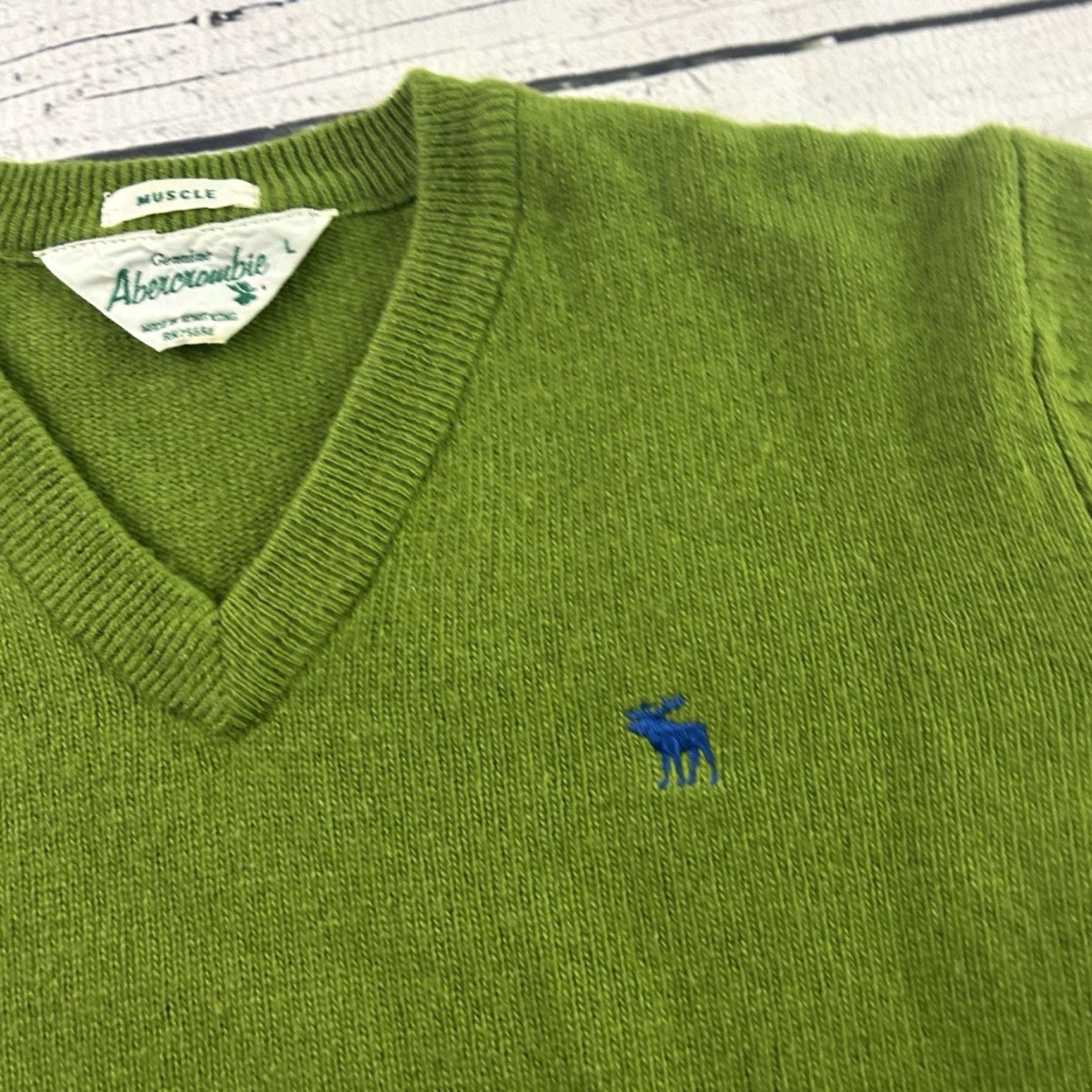 Abercrombie & Fitch VINTAGE Abercrombie & Fitch Pullover Sweater Shirt Men L Green Wool Knit V-Neck Size US L / EU 52-54 / 3 - 3 Thumbnail