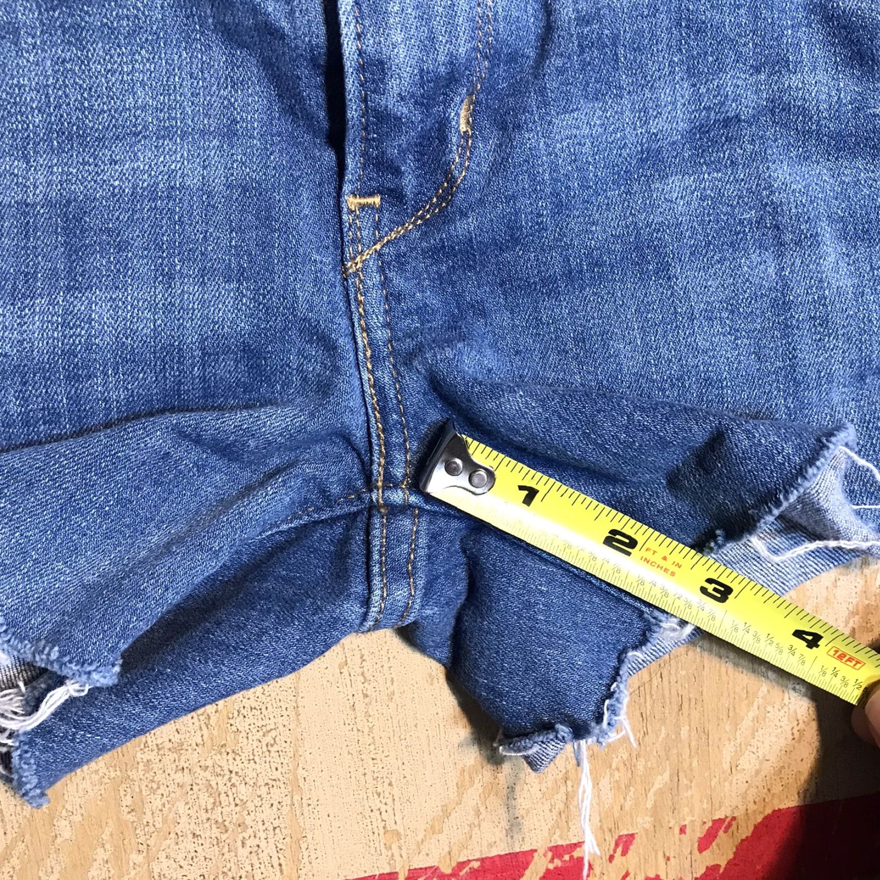 Levi's Levis Slight Curve Cut Offs Womens Tag 0 Denim Blue Size 25" / US 0 / IT 36 - 7 Thumbnail