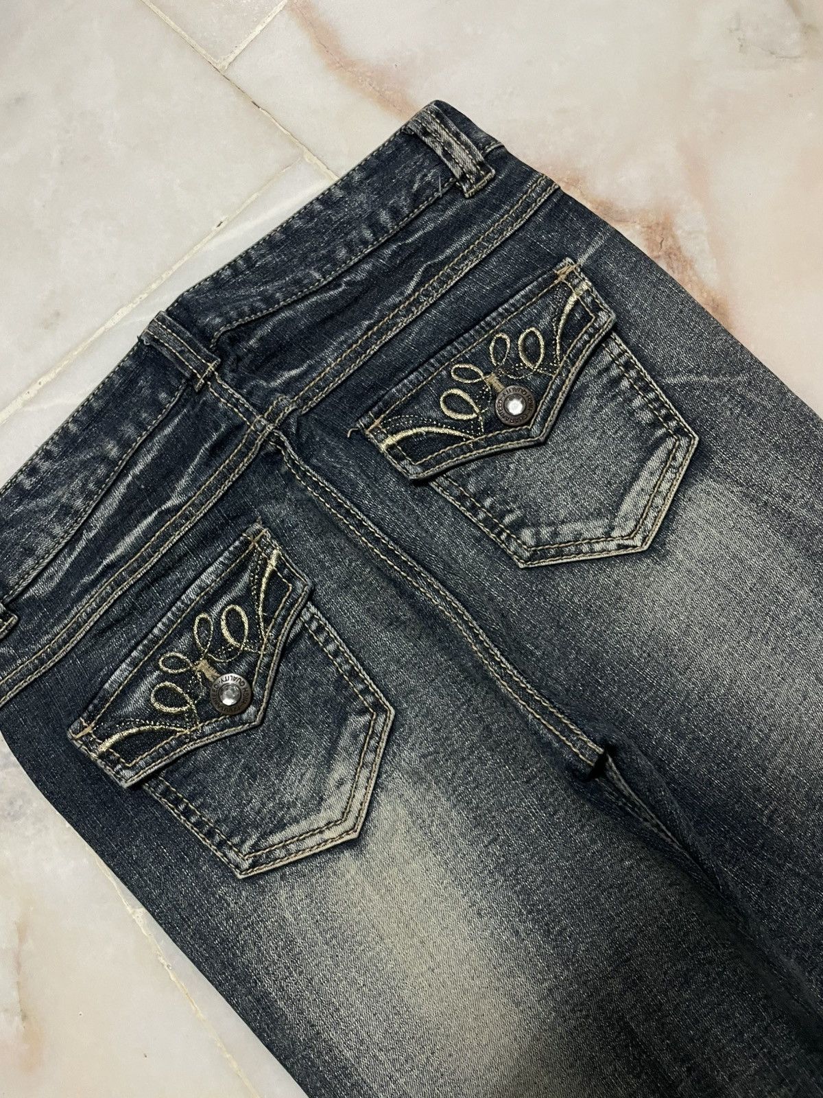 Tornado Mart 💥Insane💥Flared 90s Style Japanes Washed Whisker Bootcut Jean Size 27" / US 4 / IT 40 - 10 Thumbnail