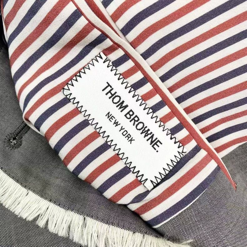 Thom Browne Thom Browne Turn up the suit jacket Size 38S - 4 Thumbnail