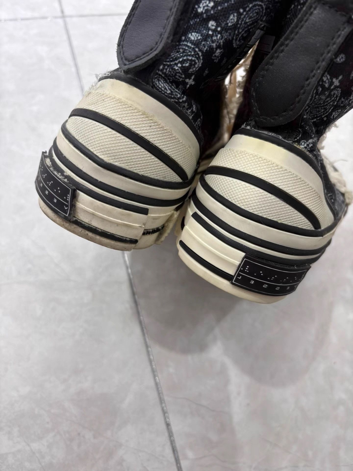 xVESSEL xVESSEL Paisley High-Top Canvas Shoes K29 Size US 10 / EU 43 - 3 Thumbnail
