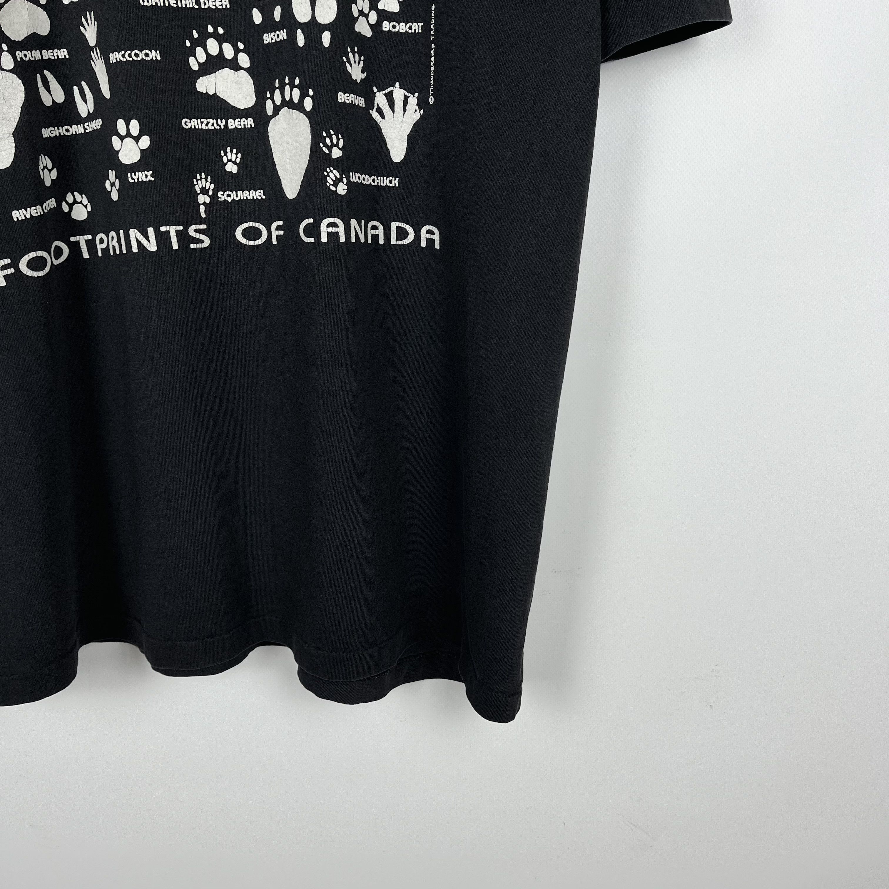 Arts & Science Vintage Footprints Of Canada Art Nature T Shirt 90’s Size US XL / EU 56 / 4 - 3 Thumbnail