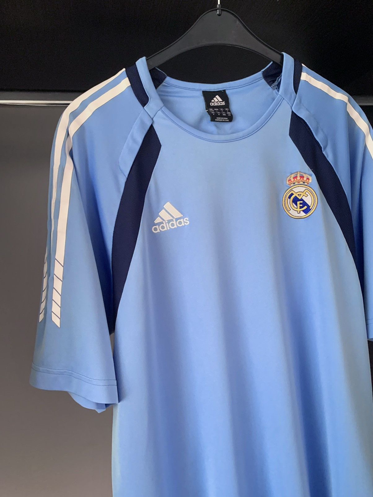 Adidas REAL MADRID 2005-06 TRAINING FOOTBALL SHIRT SOCCER JERSEY Size US L / EU 52-54 / 3 - 2 Thumbnail
