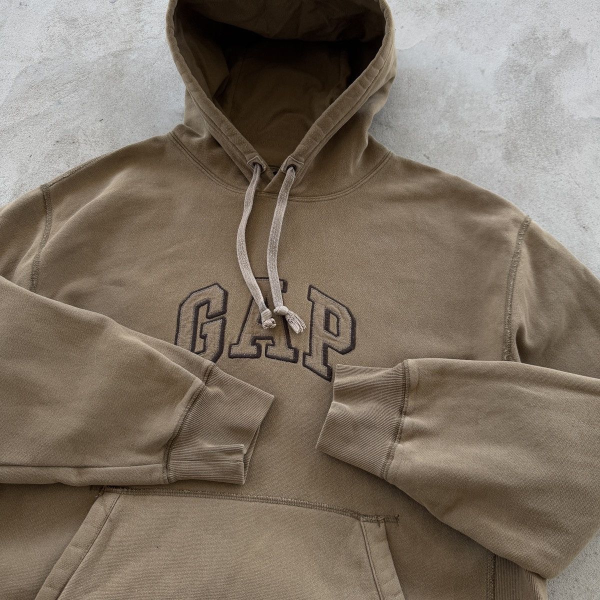 Gap × Vintage Vintage 90s Gap Arch Logo Boxy Fit Hoodie Size M Brown Size US M / EU 48-50 / 2 - 4 Thumbnail